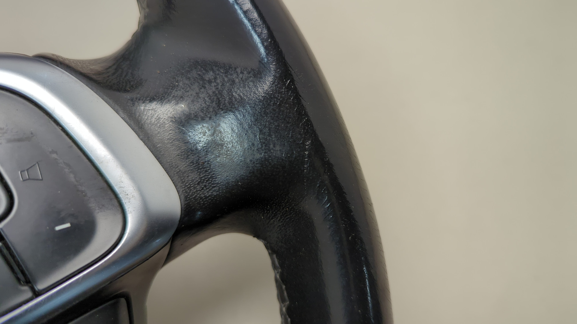 Рулевое колесо (руль)