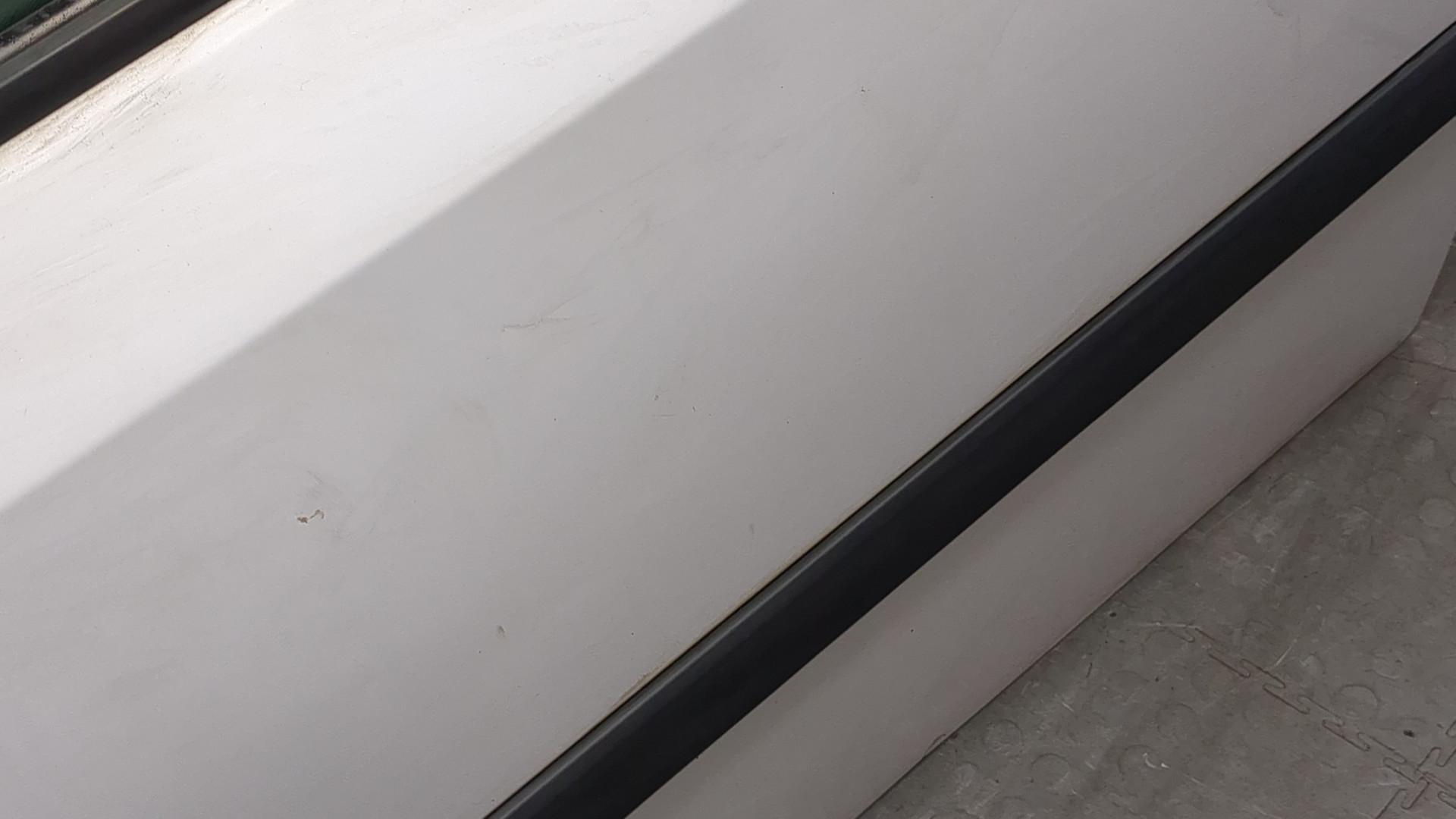 Дверь передняя левая