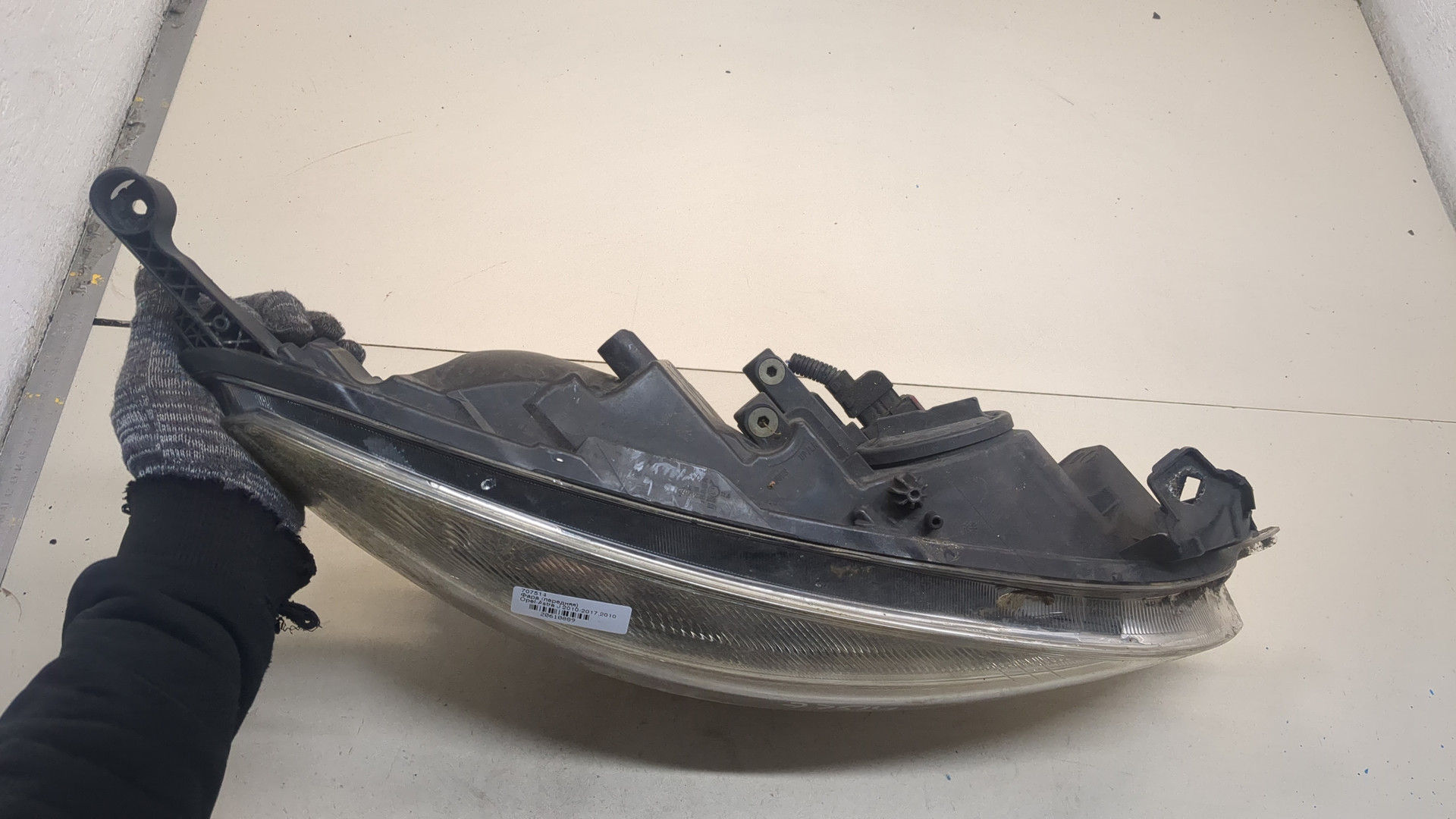 Фара правая