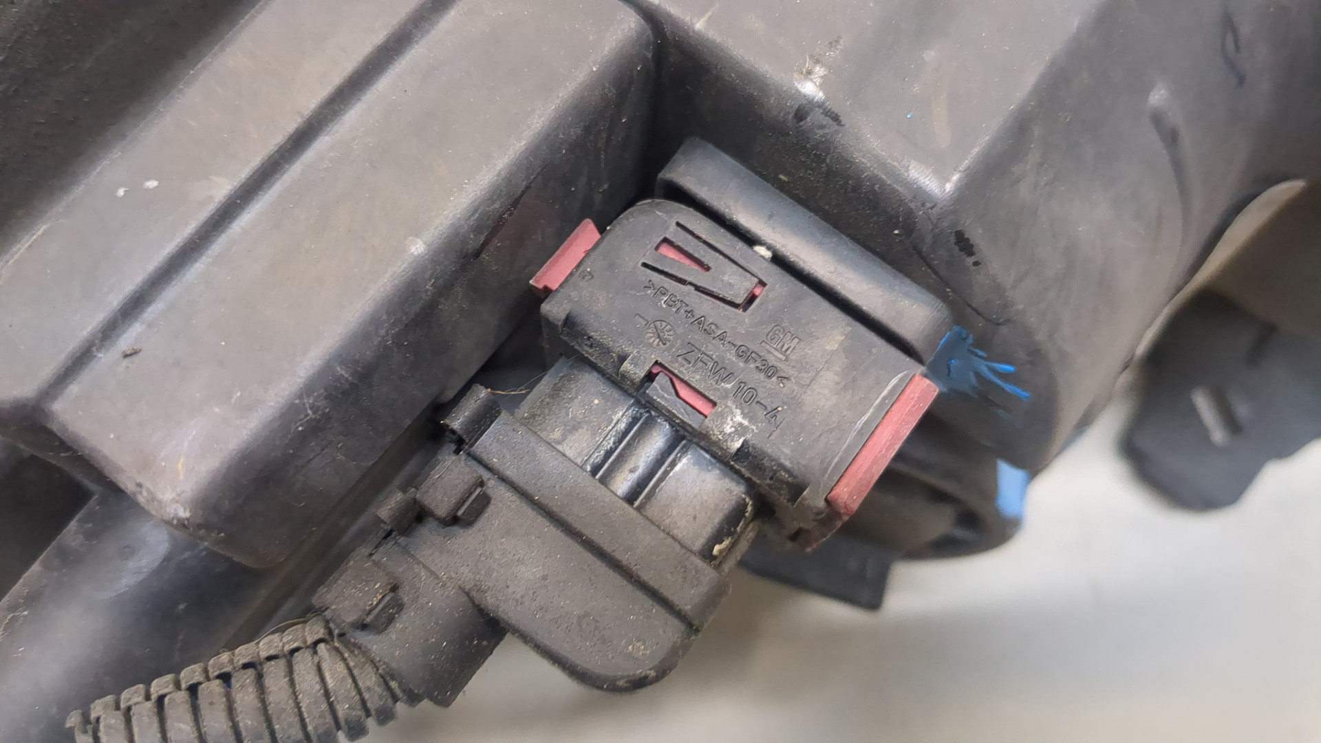 Фара правая