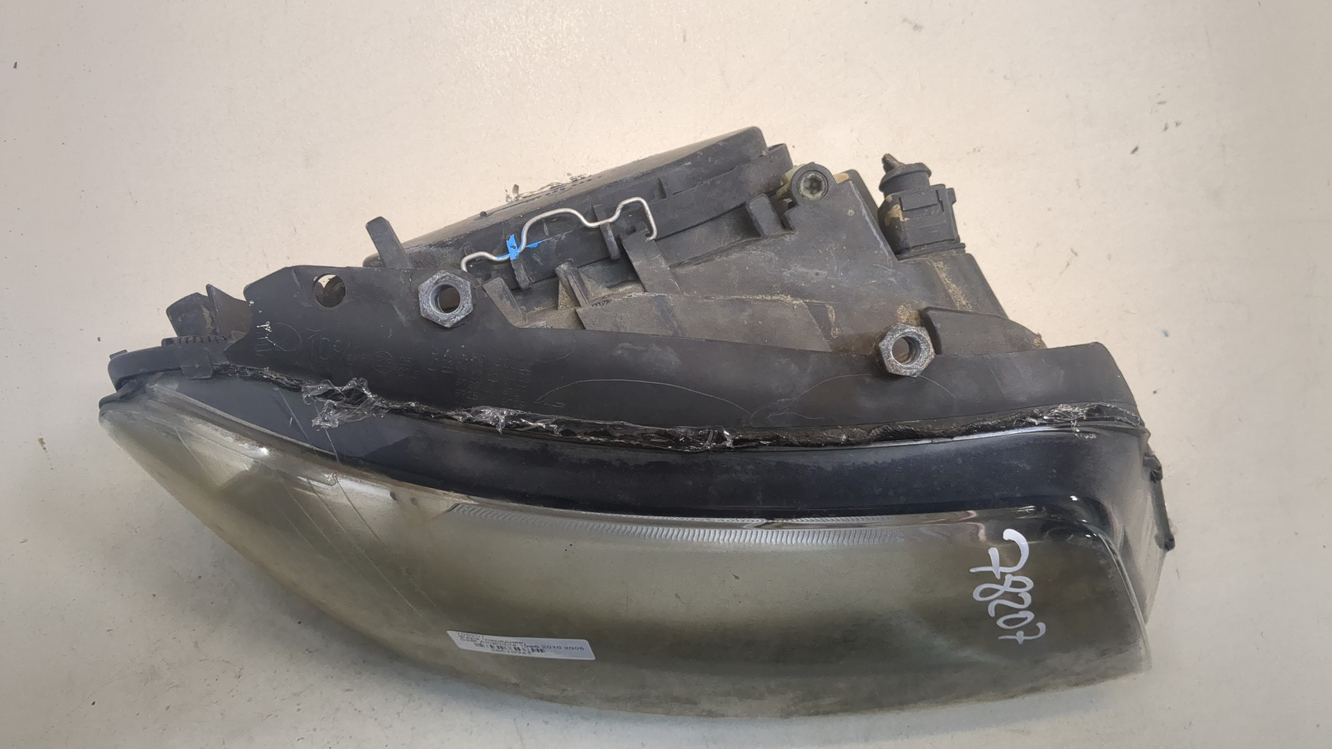 Фара правая