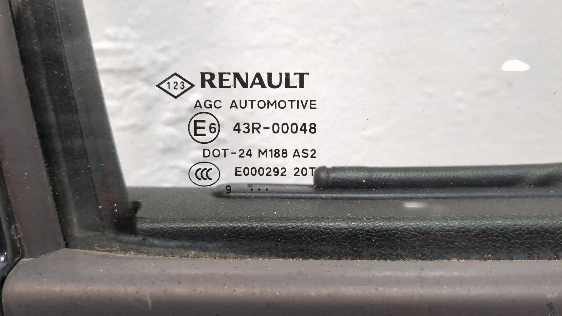 Дверь задняя правая