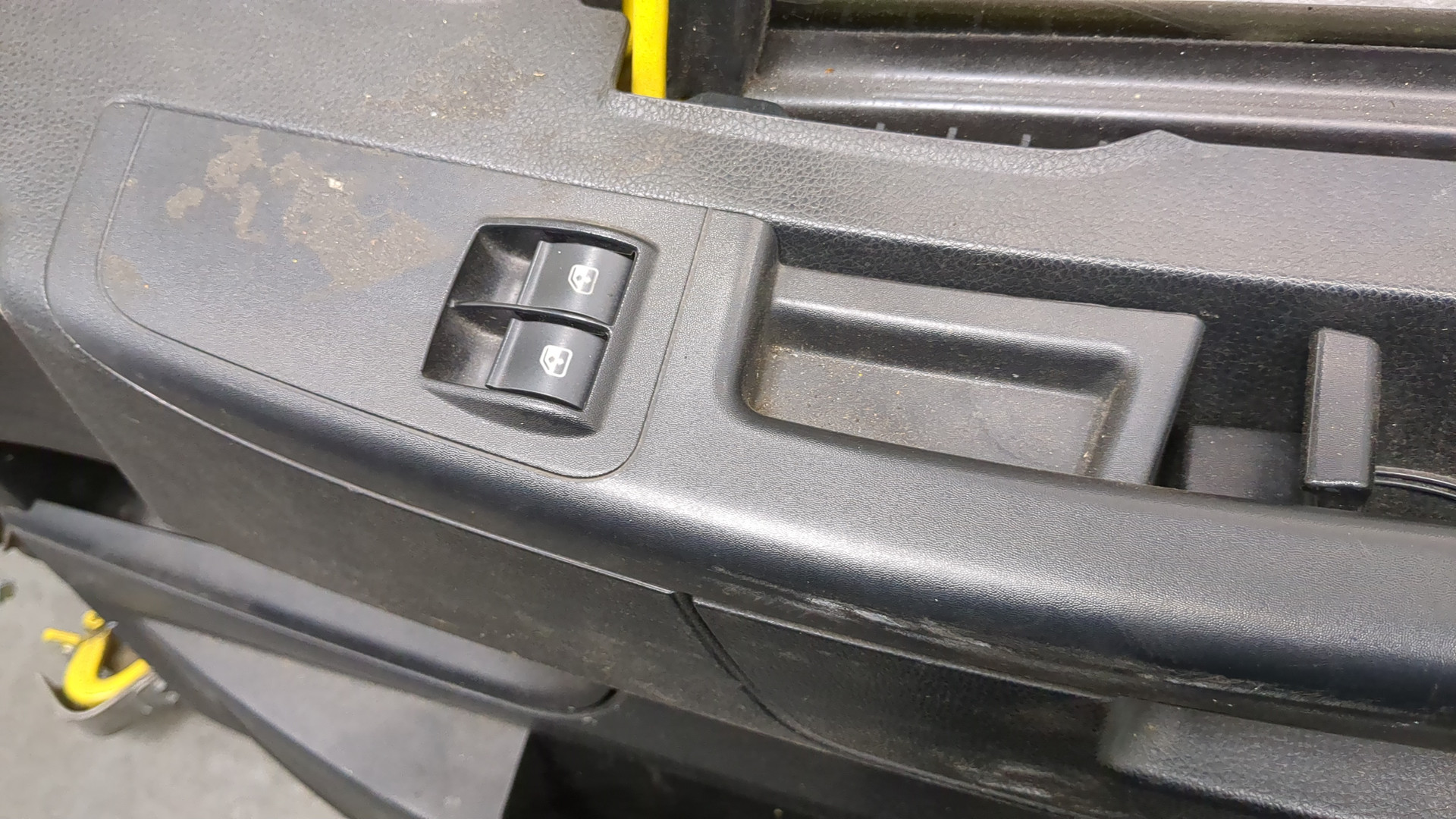 Дверь передняя правая