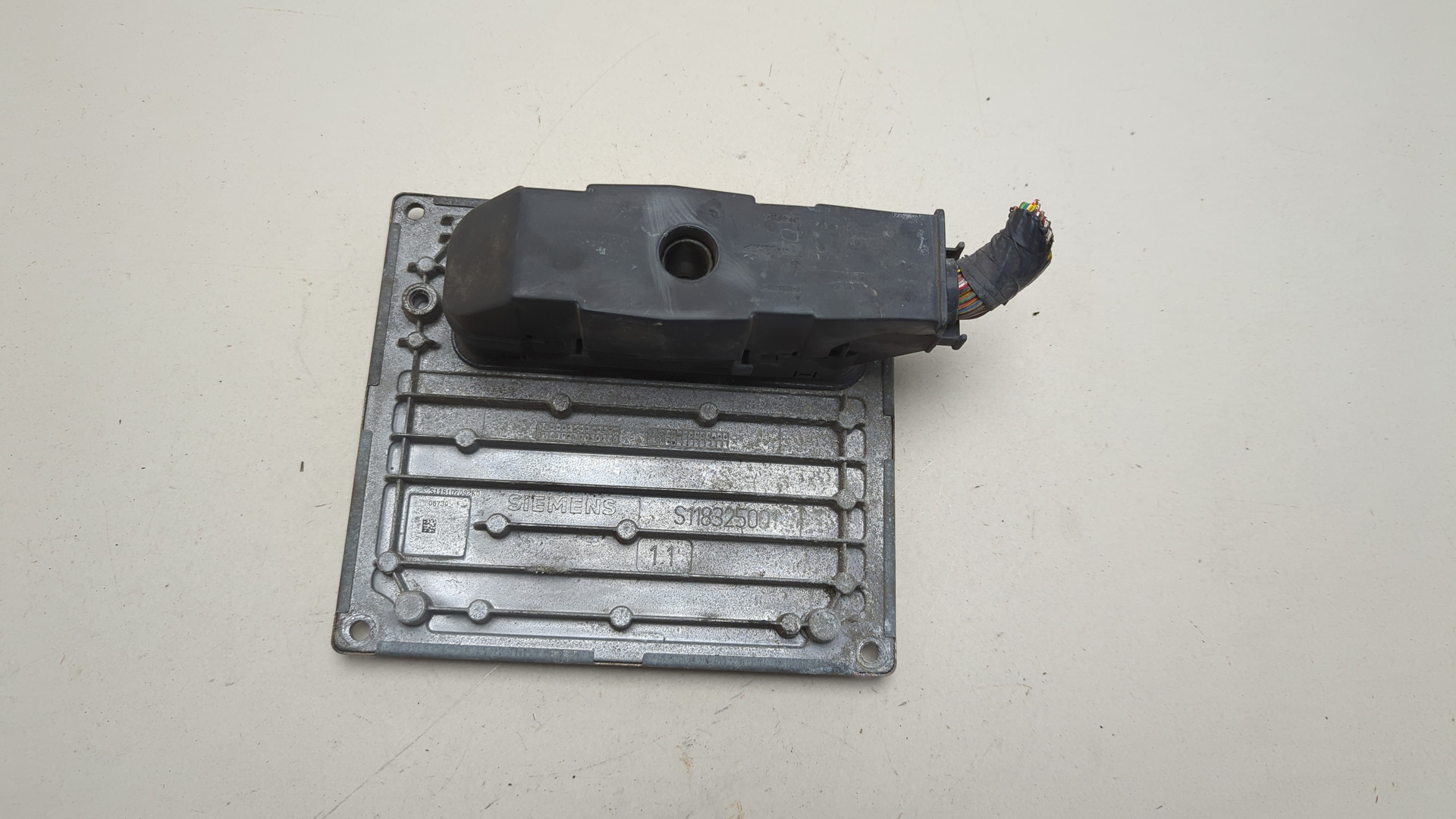 Блок управления двигателем