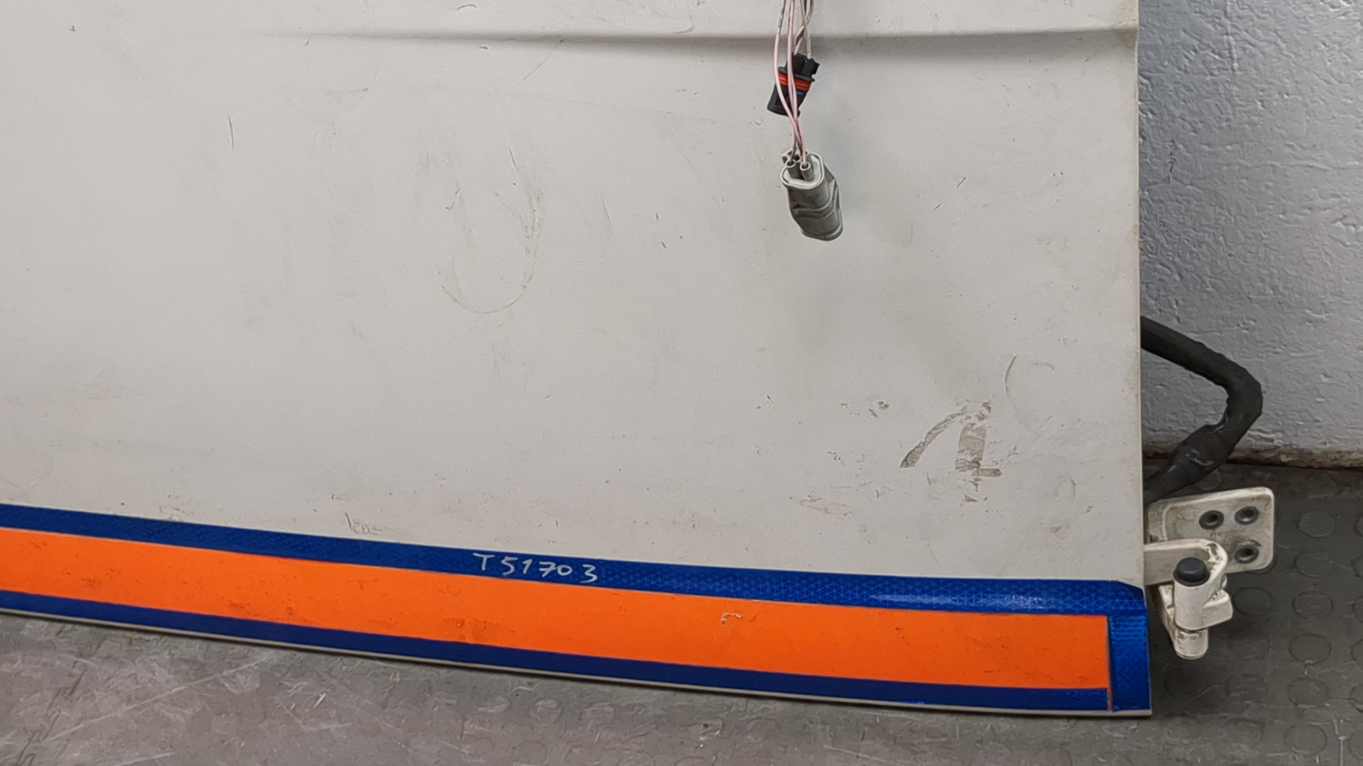 Дверь передняя правая