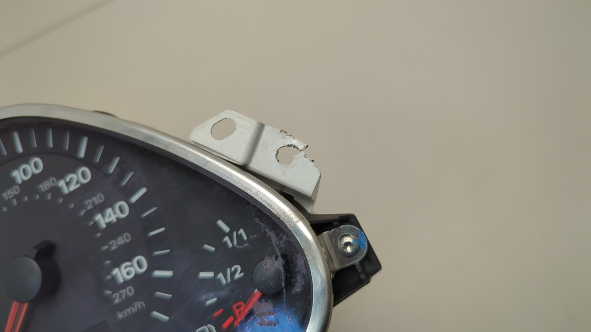 Панель приборов