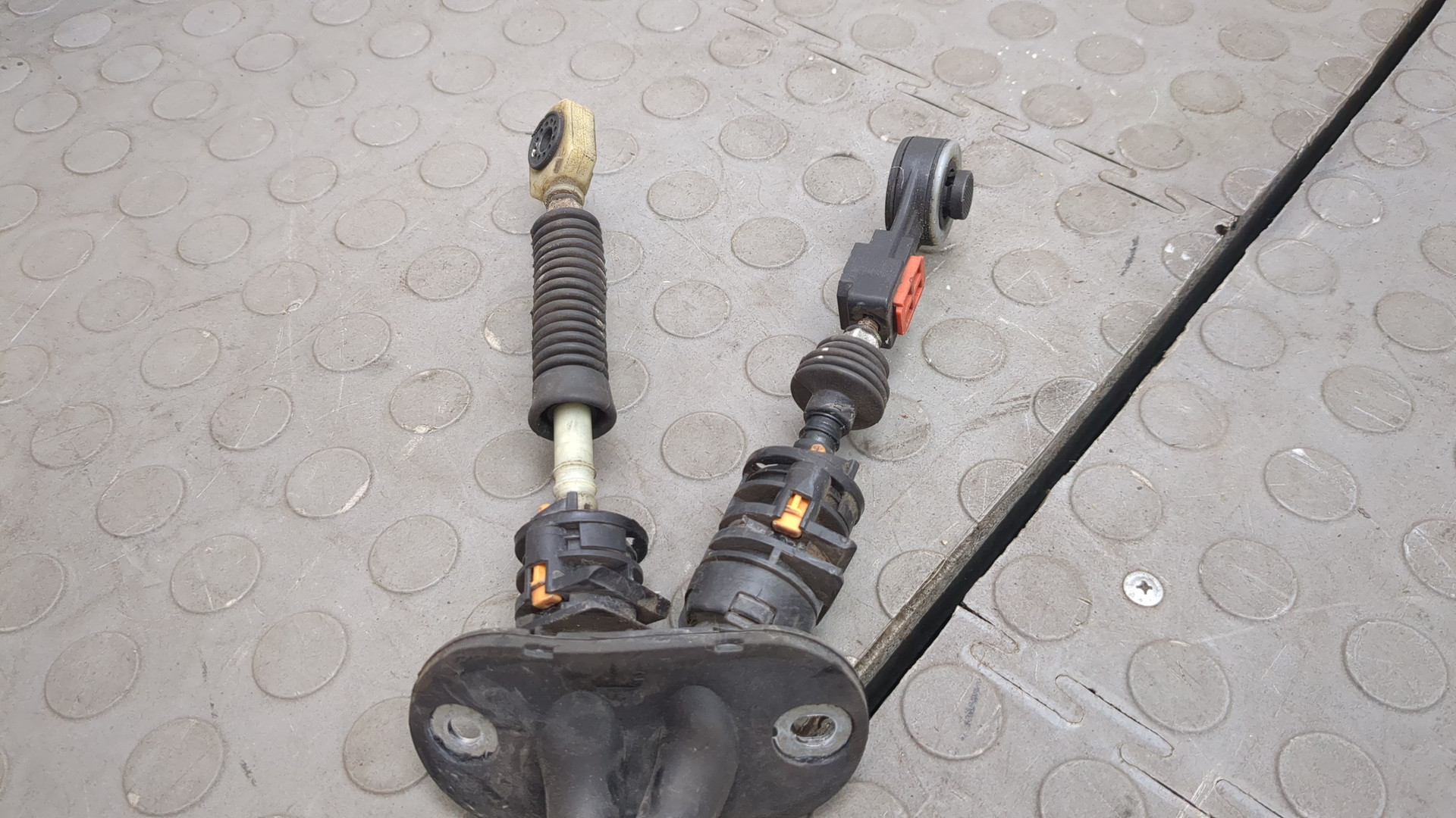 Кулиса МКПП / АКПП