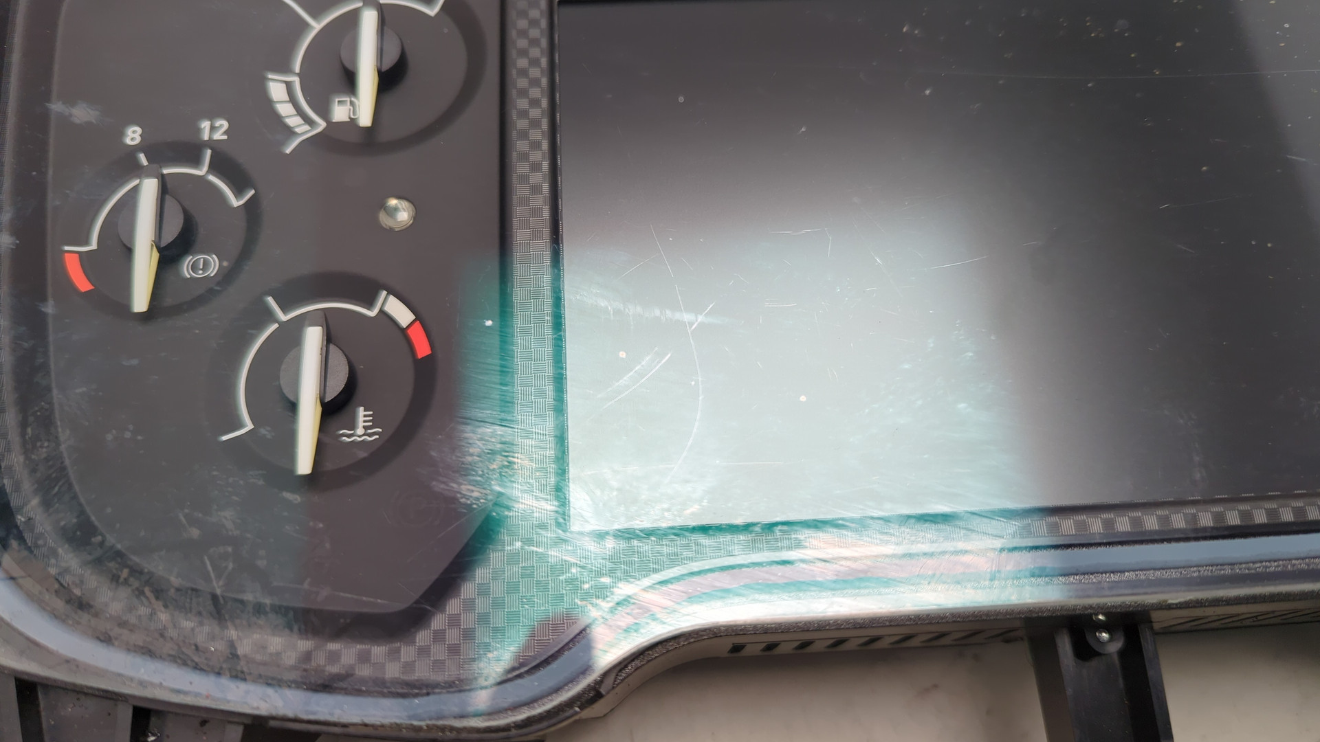 Панель приборов