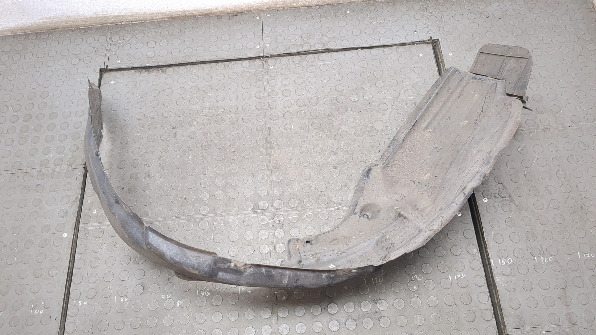 Локер передний левый