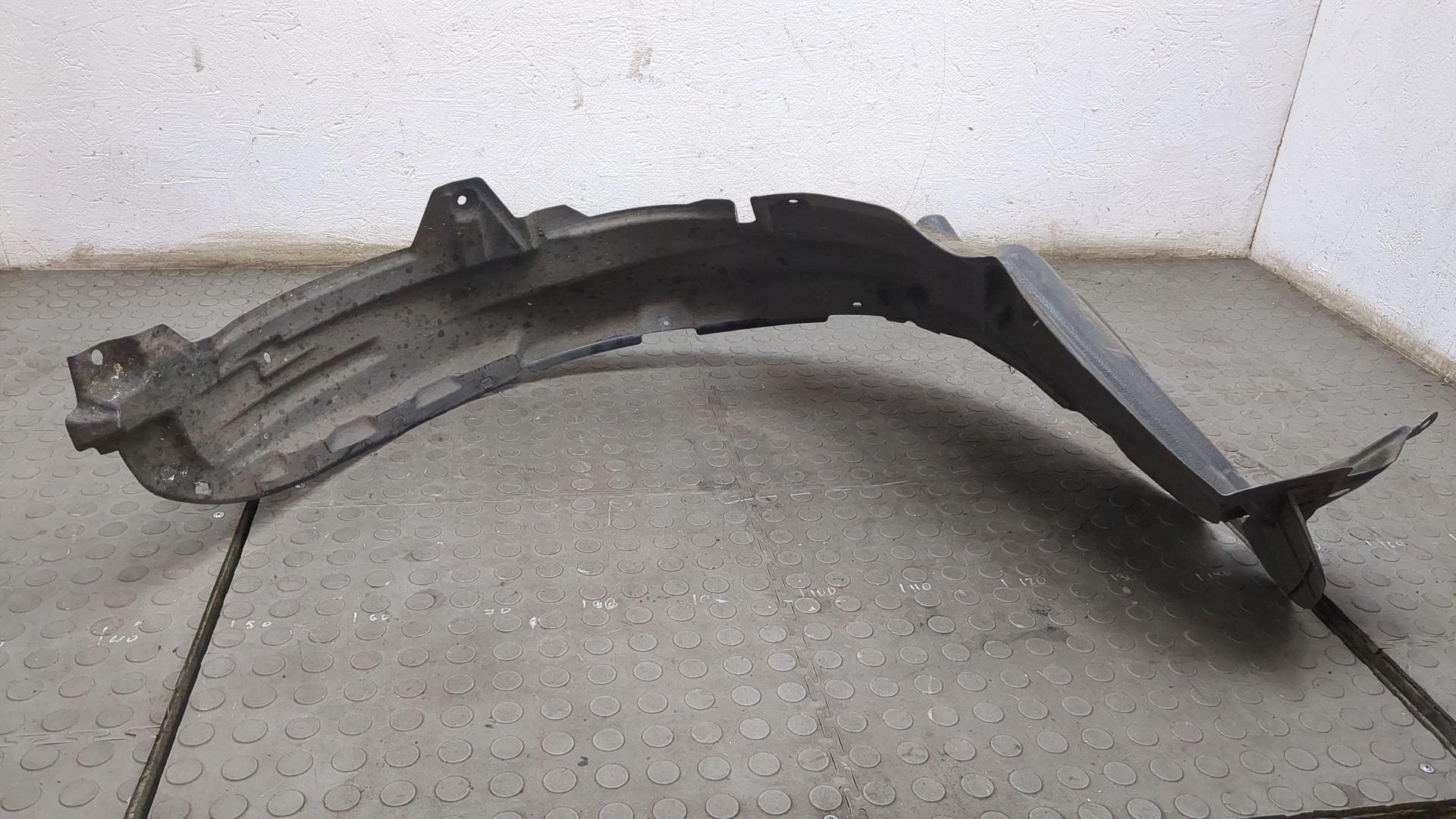 Локер передний левый