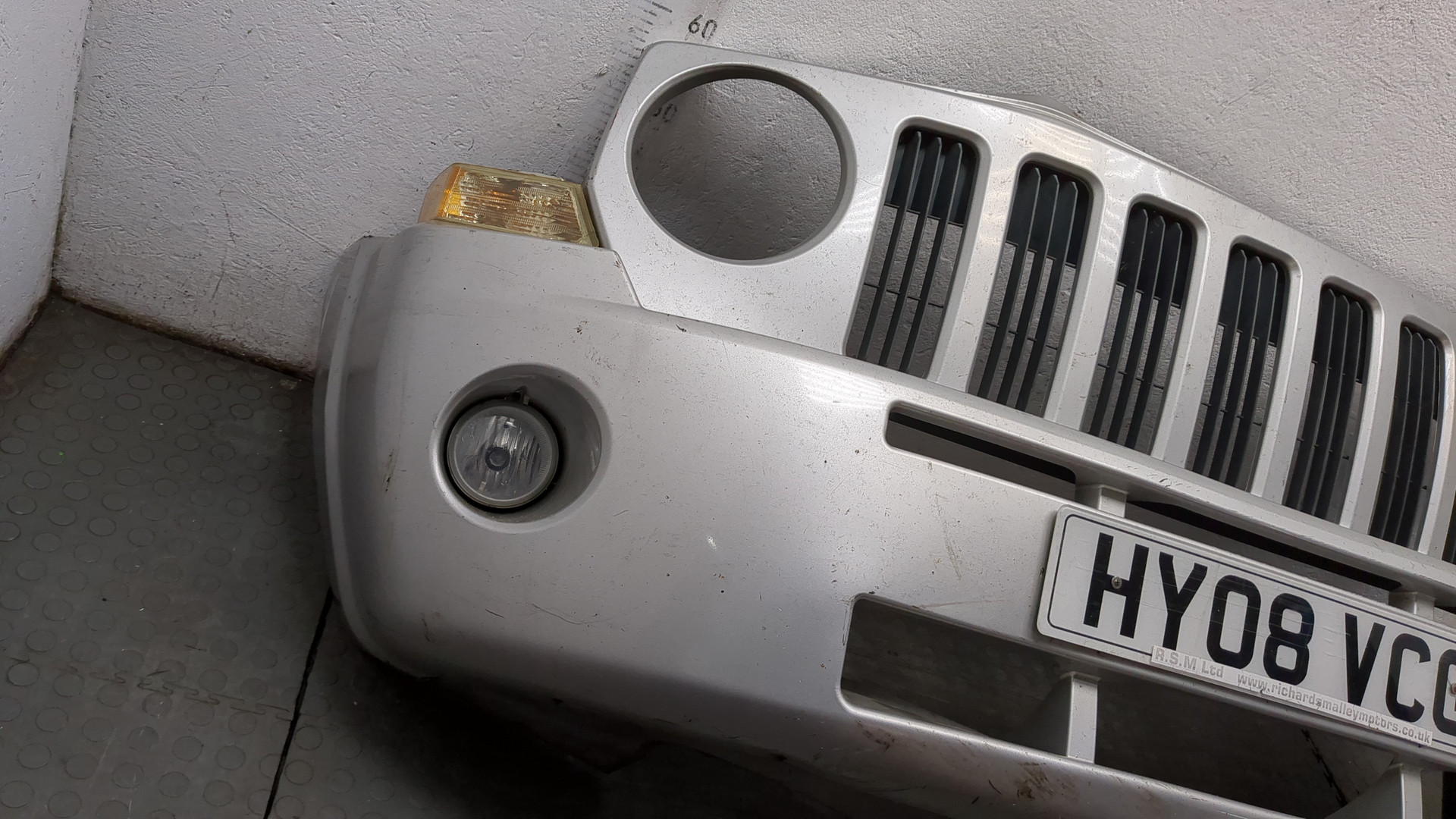 Бампер передний