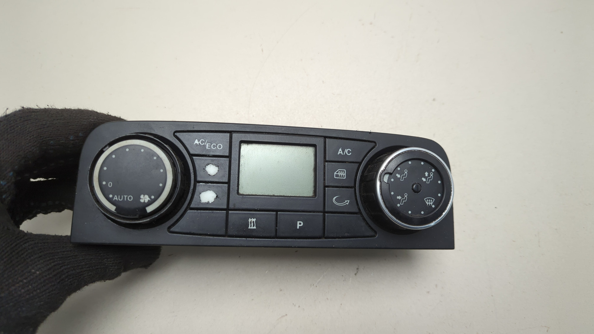 Переключатель отопителя