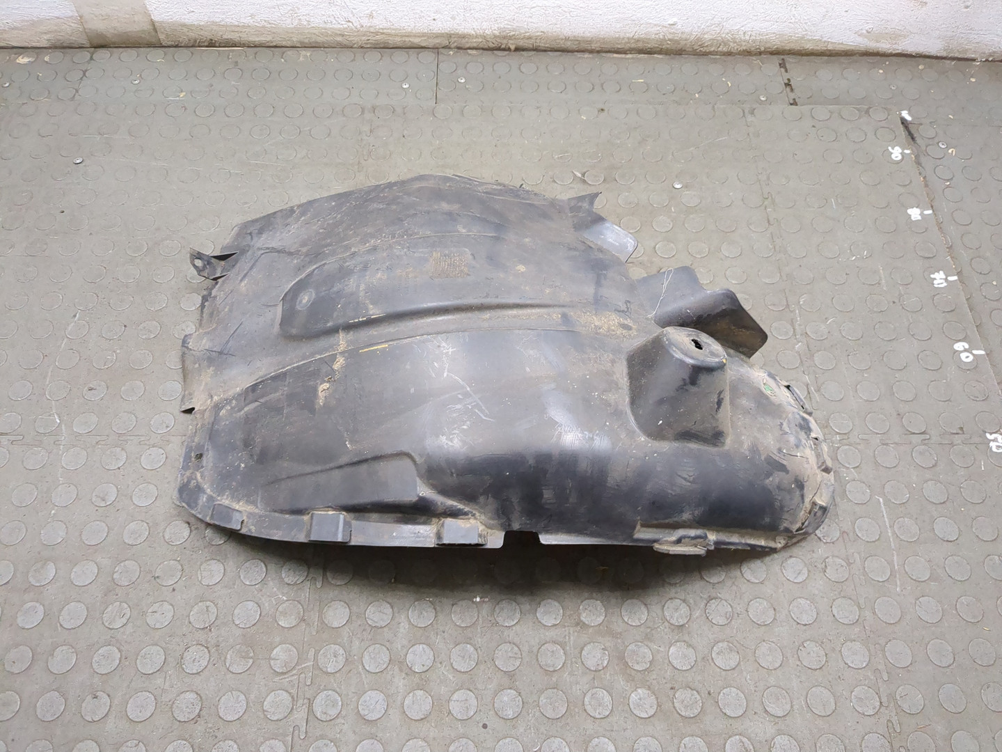 Локер передний правый