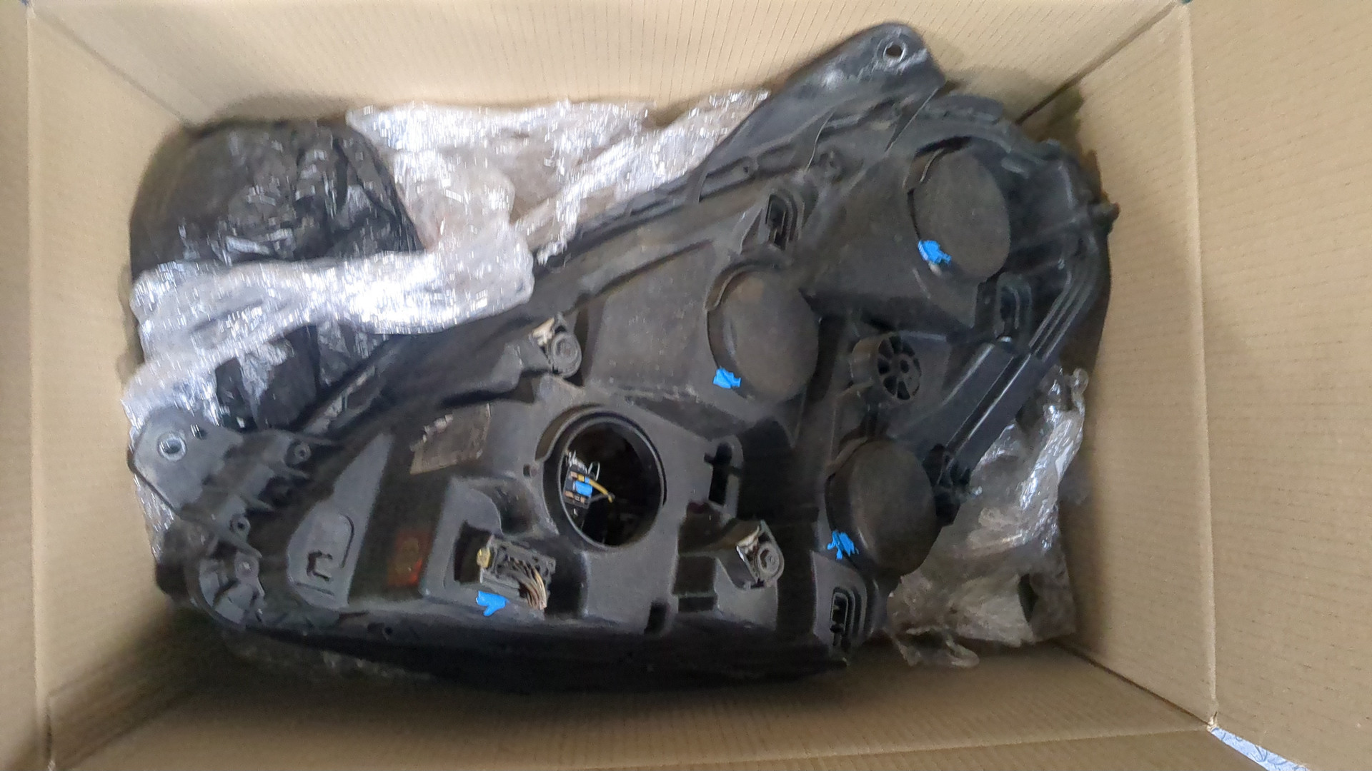 Фара правая