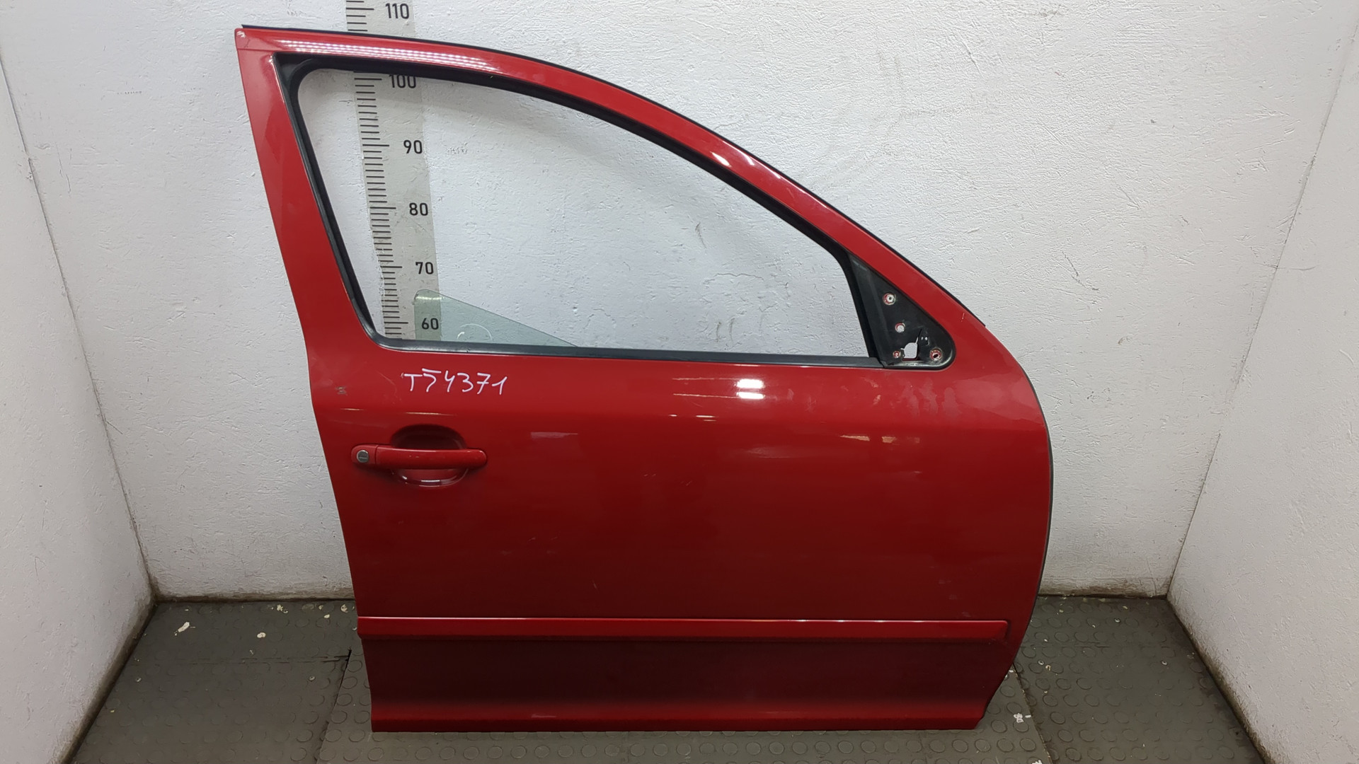 Дверь передняя правая