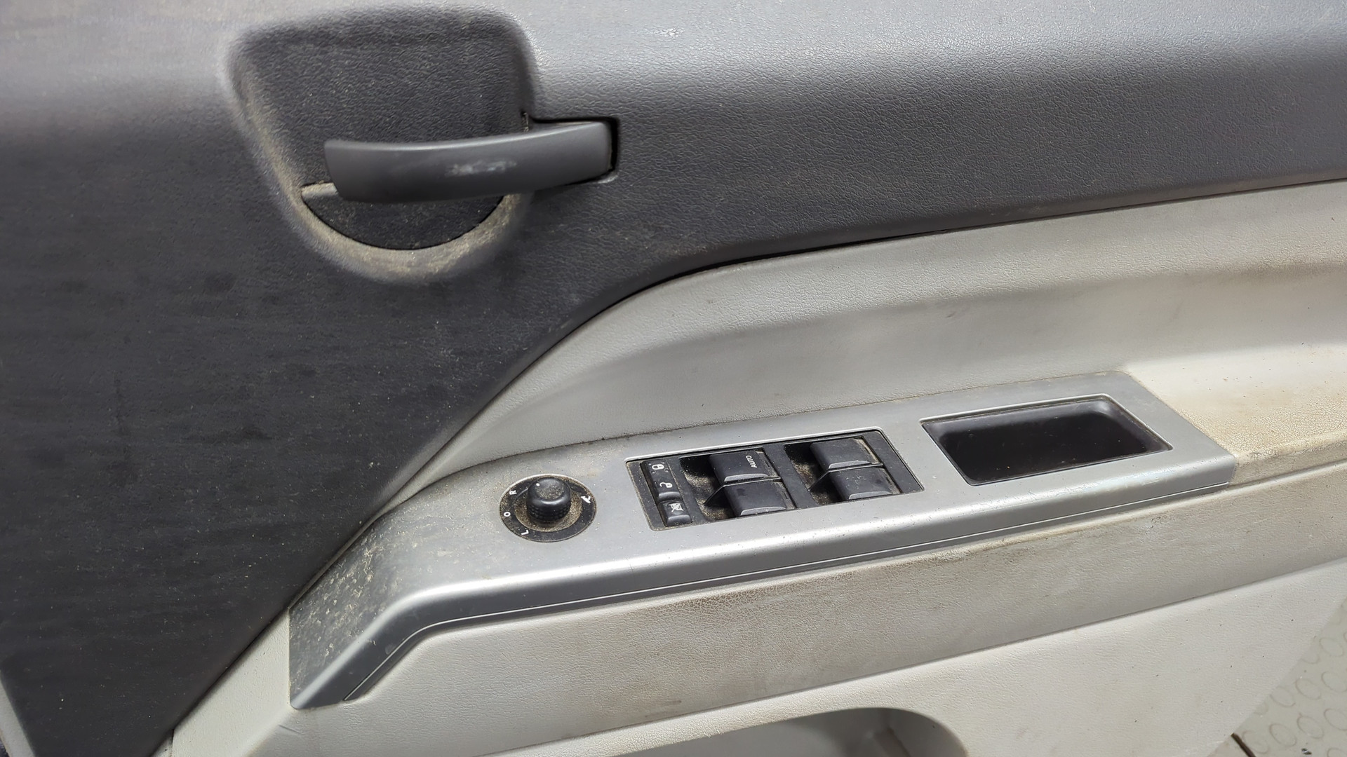 Дверь передняя правая