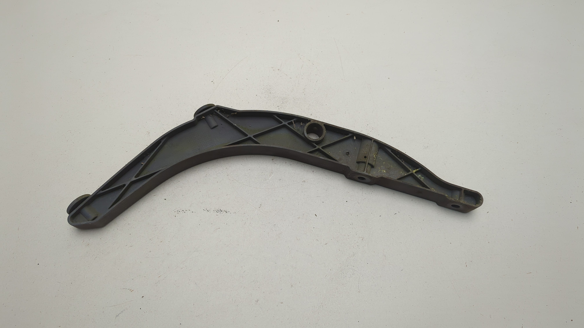 Кронштейн солнцезащитного козырька