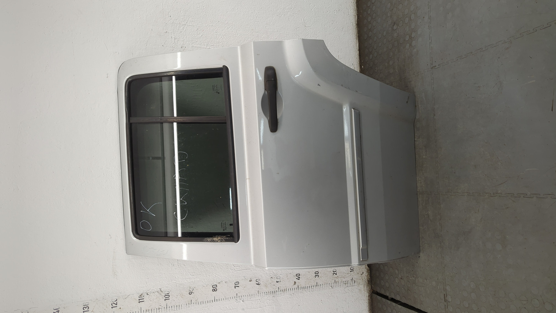 Дверь задняя левая