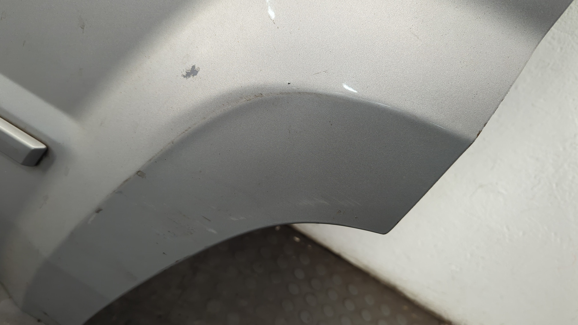 Дверь задняя левая