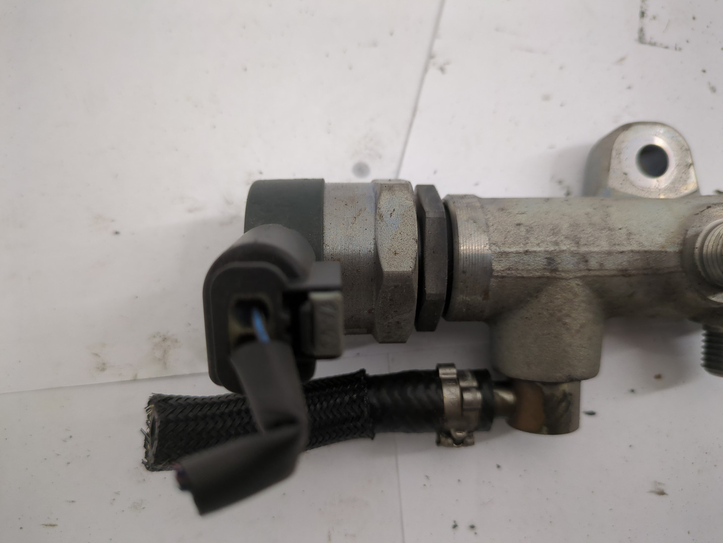 Рейка топливная (рампа)