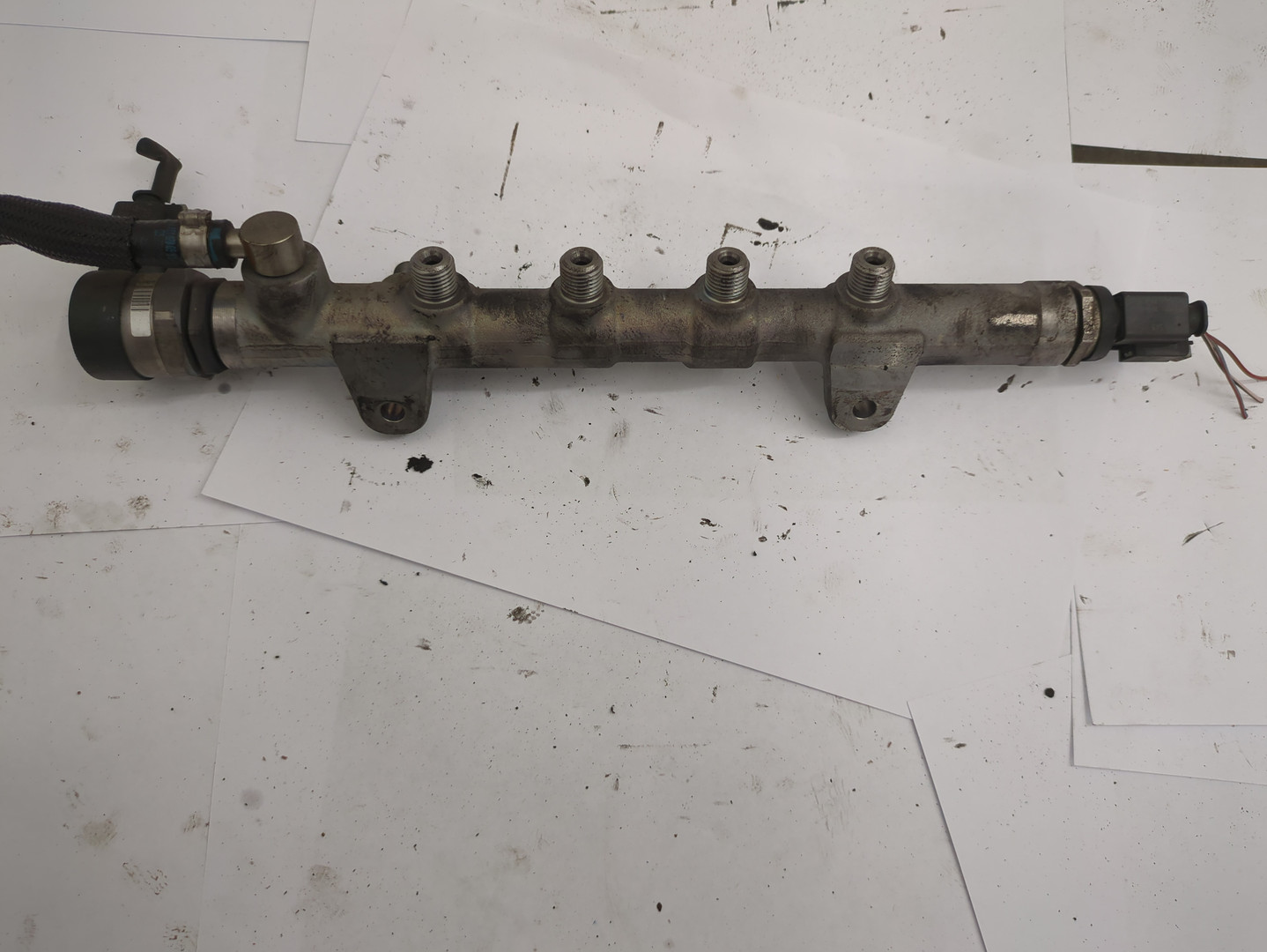 Рейка топливная (рампа)