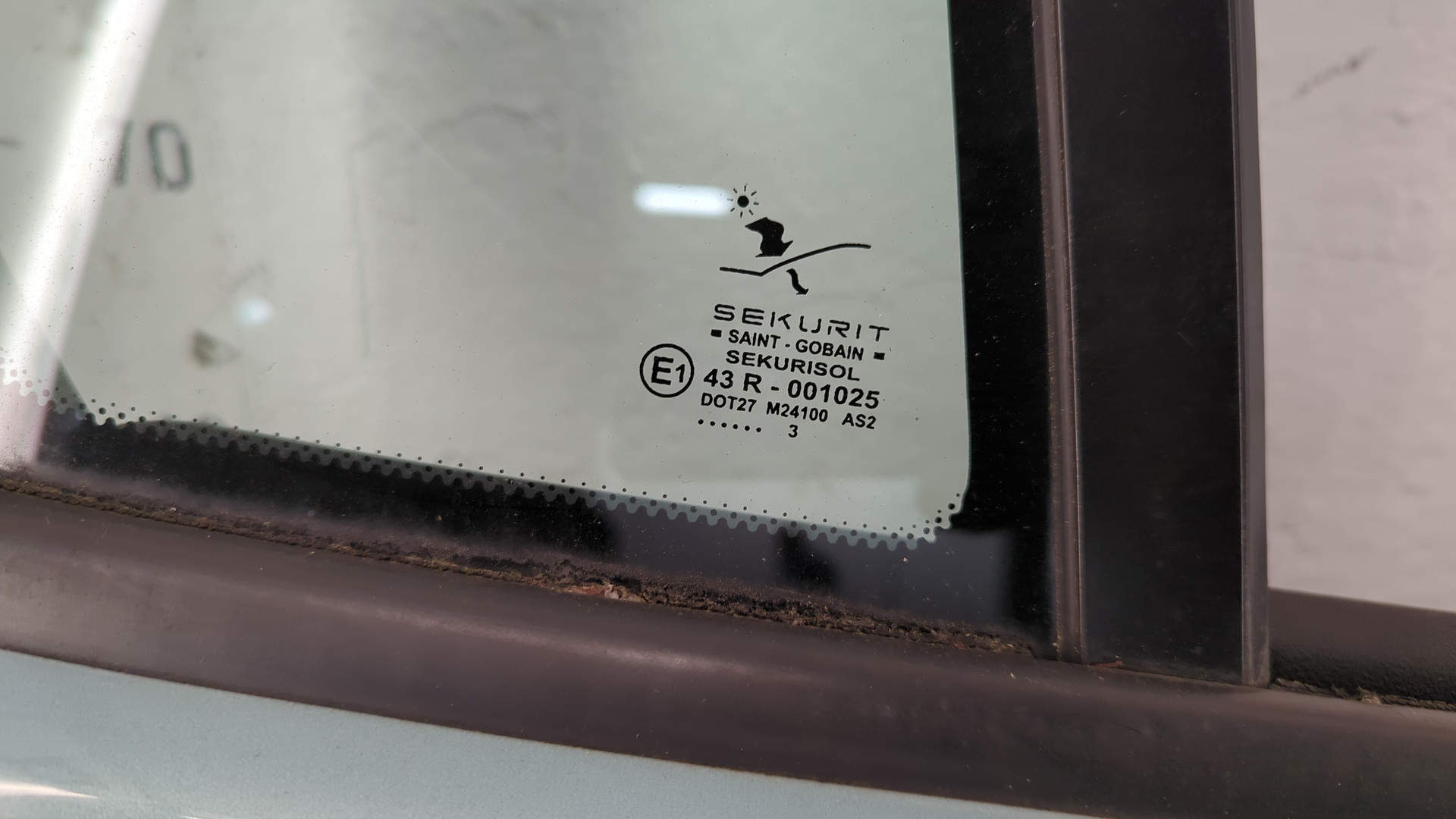 Дверь задняя правая