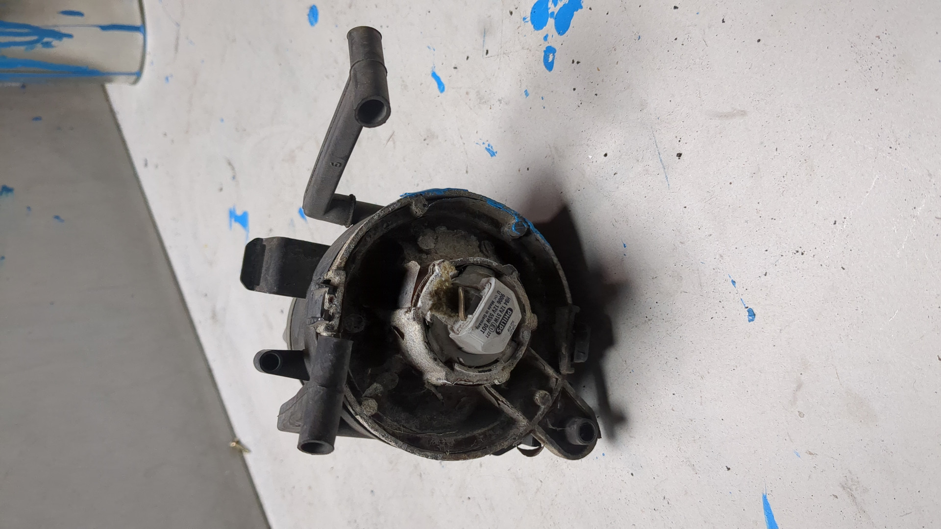 Фара противотуманная левая