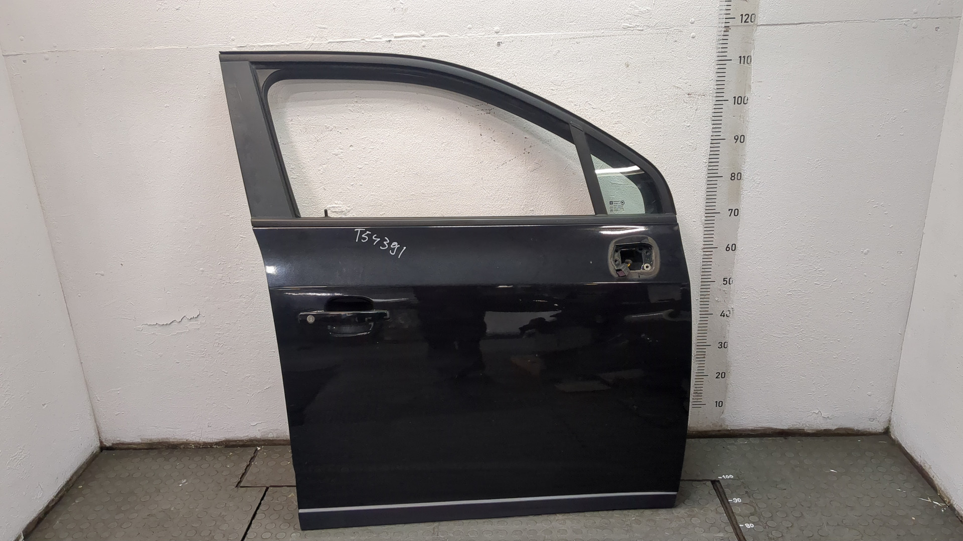 Дверь передняя правая