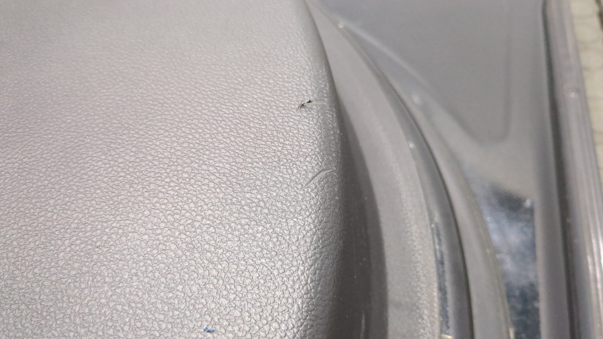 Дверь передняя правая