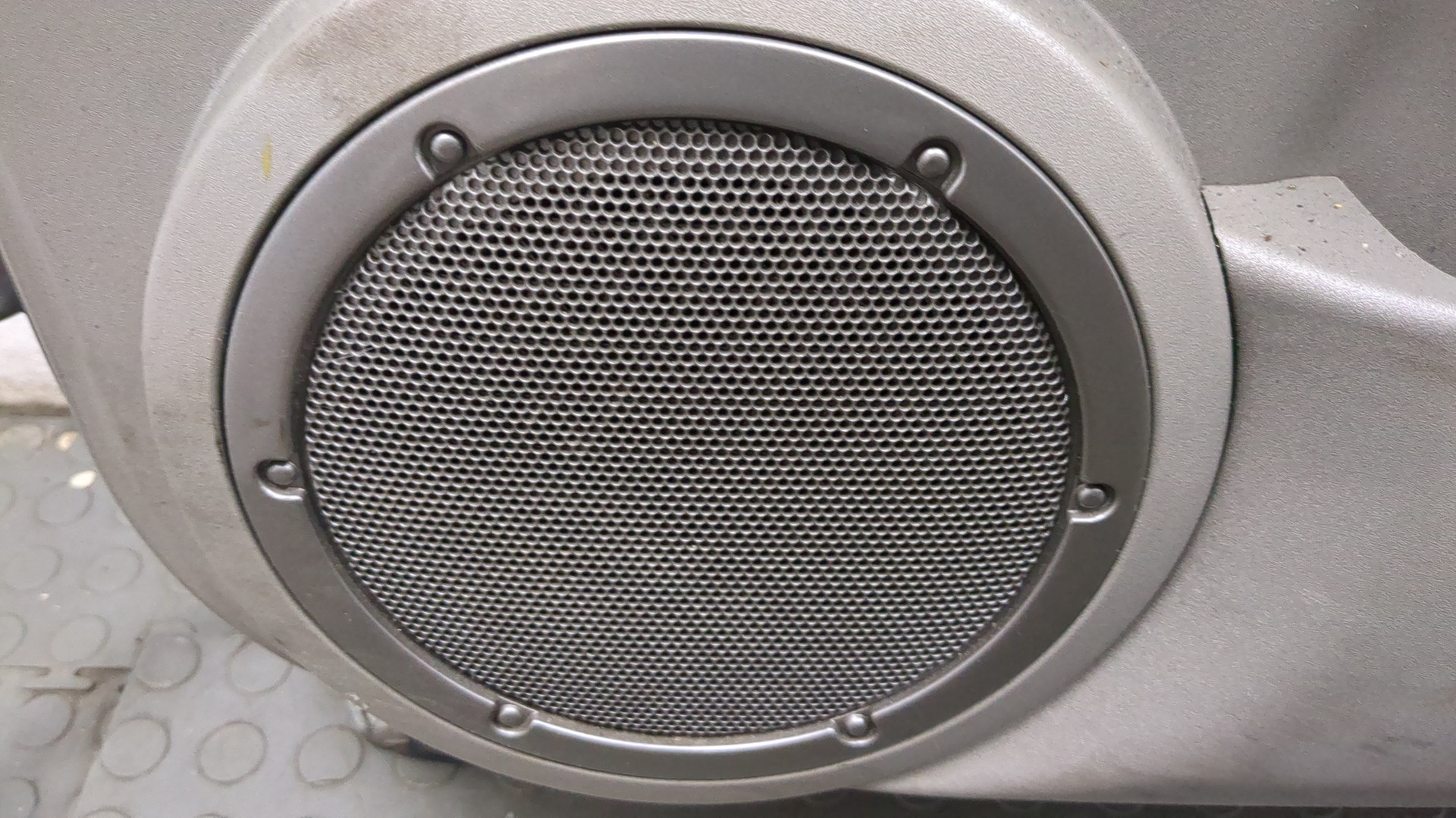 Дверь передняя правая