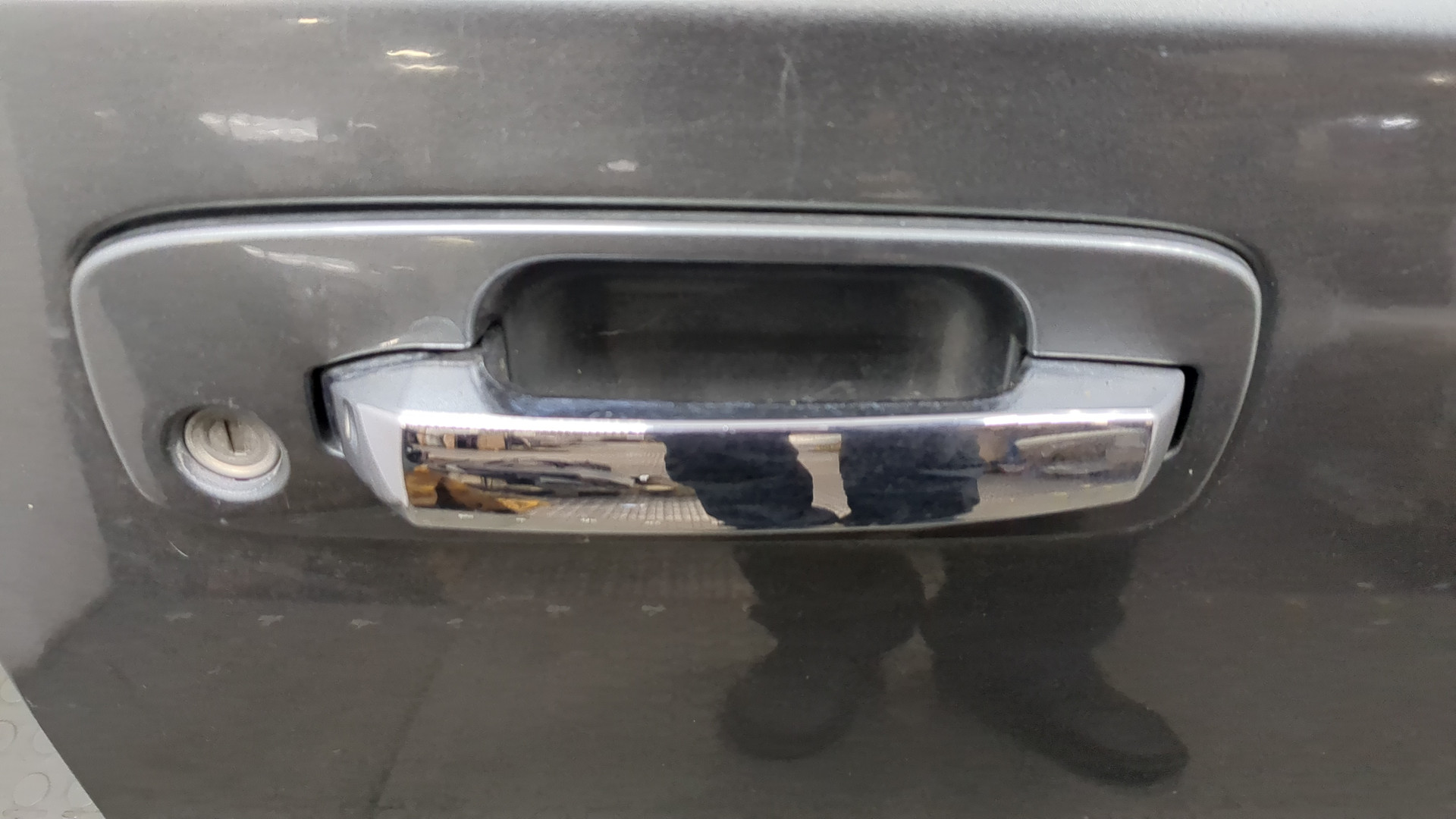 Дверь передняя правая