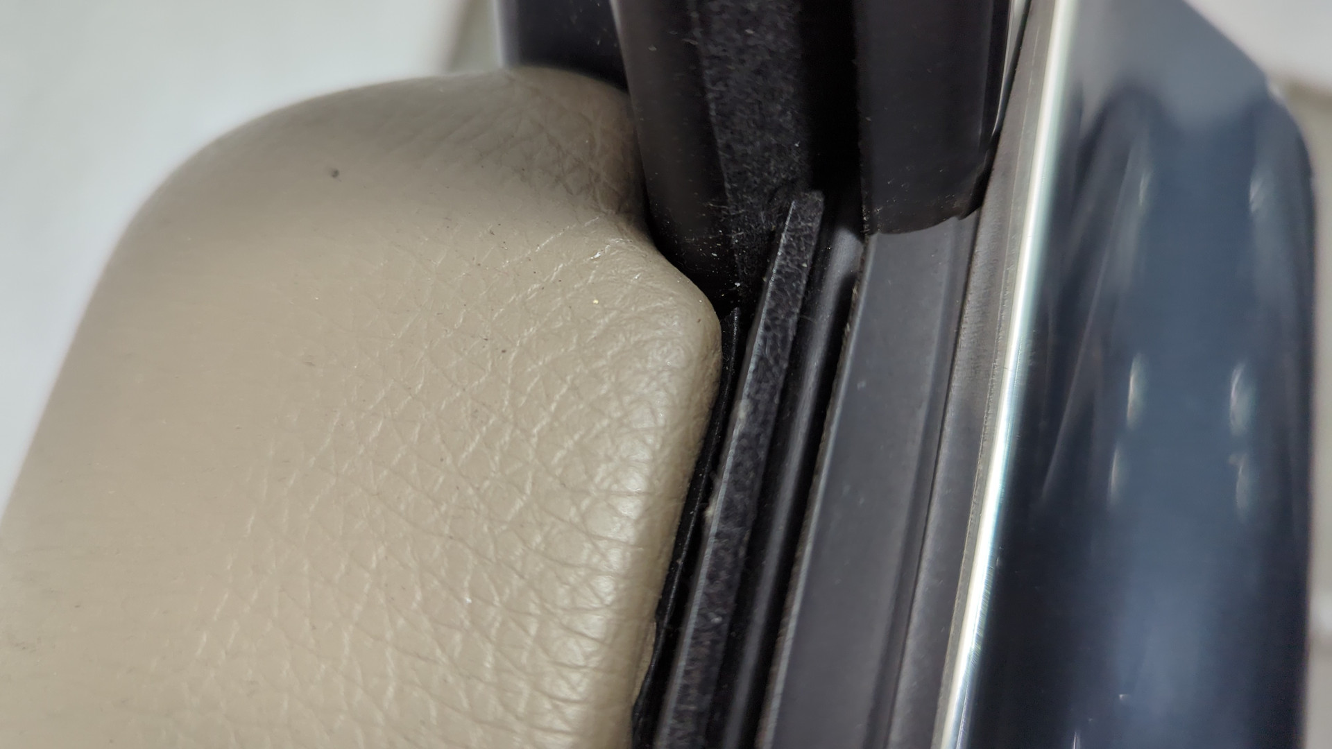 Дверь передняя левая