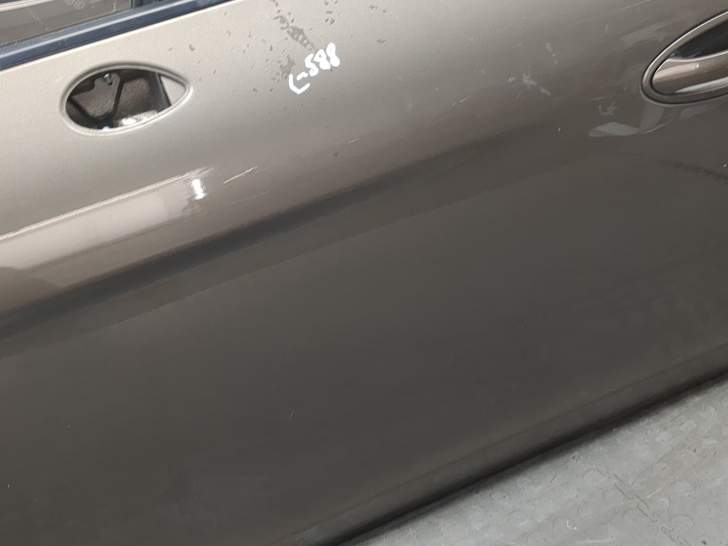 Дверь передняя левая