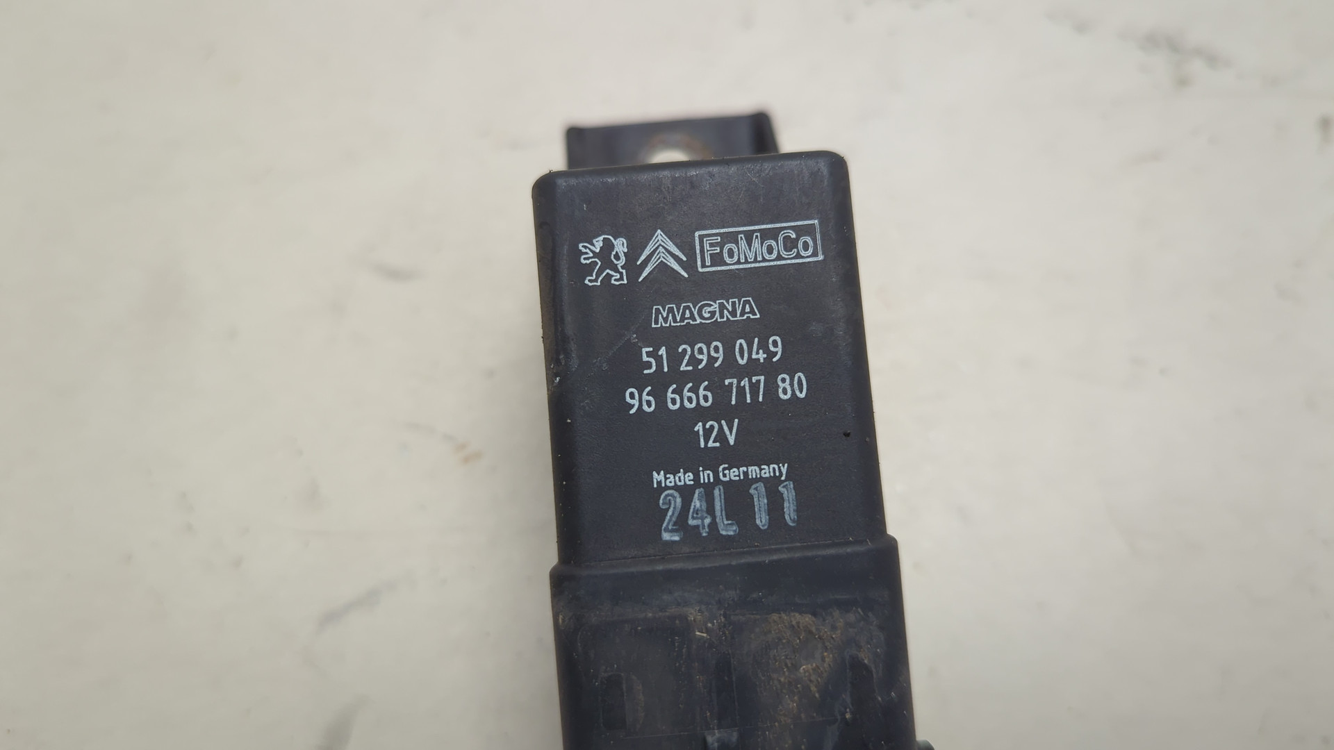 Реле свечей накала