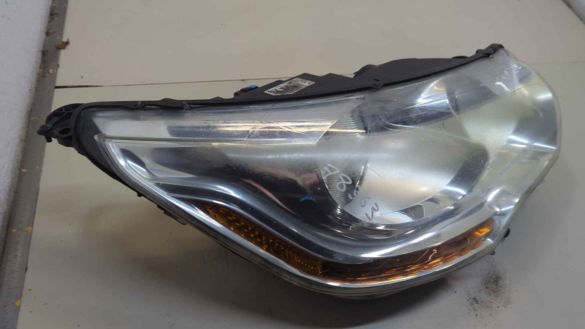 Фара правая