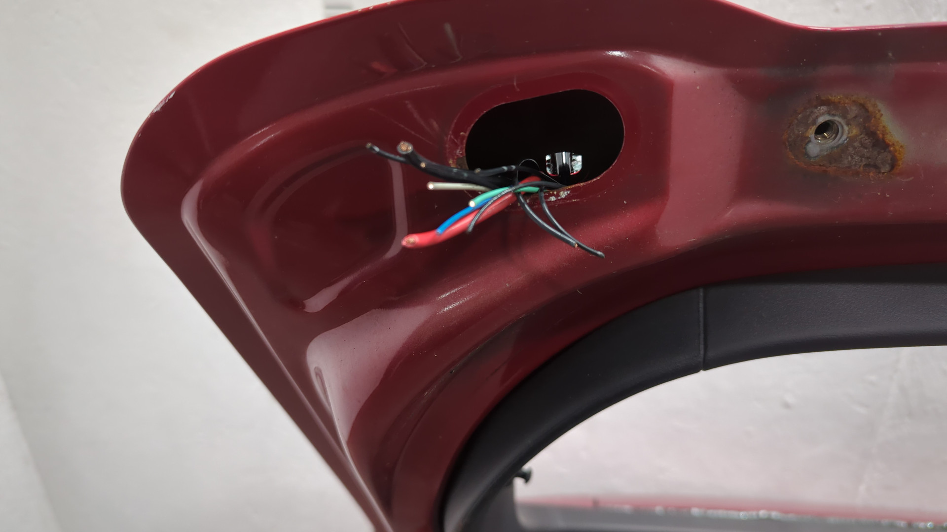 Дверь багажника