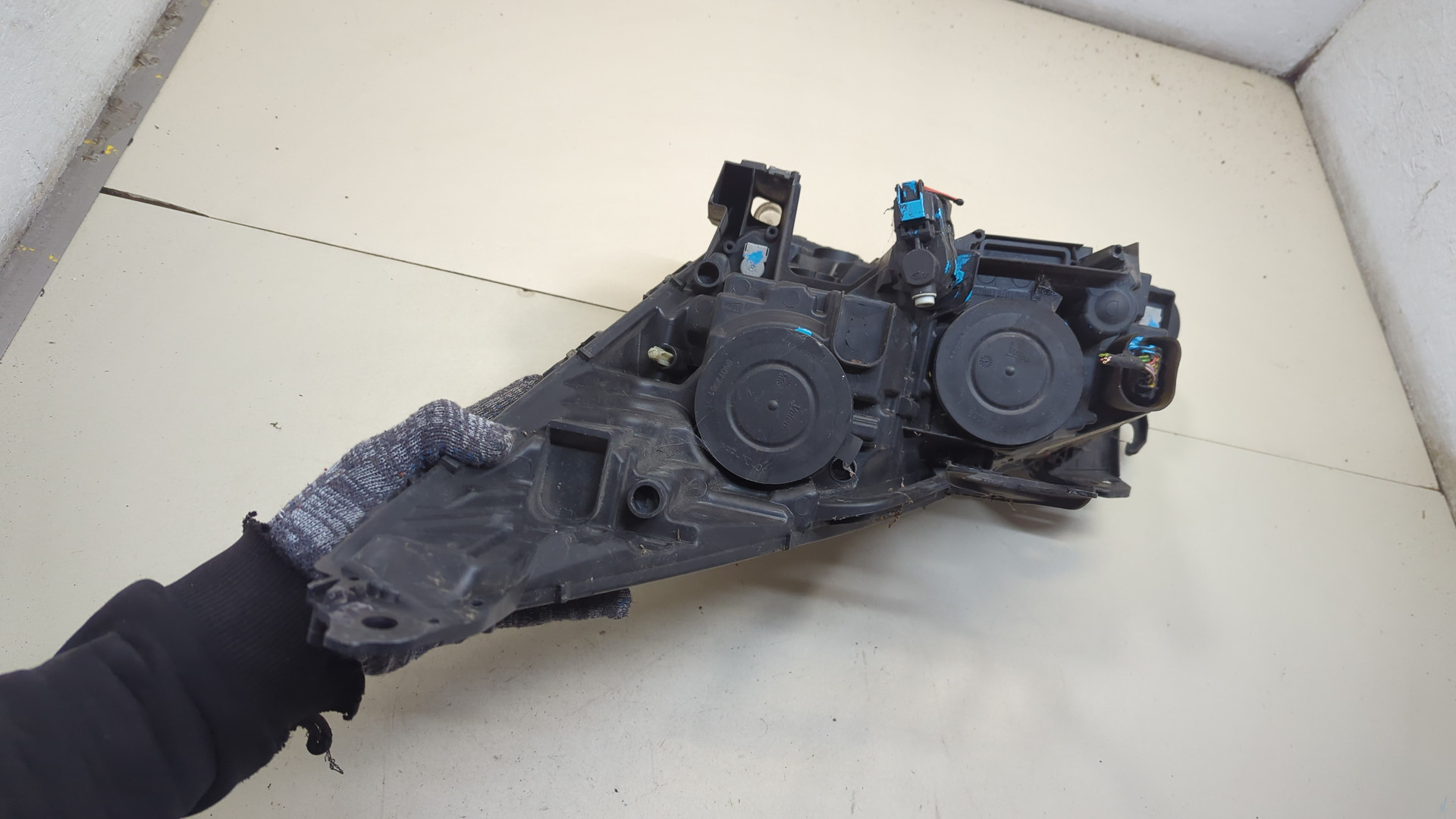 Фара правая