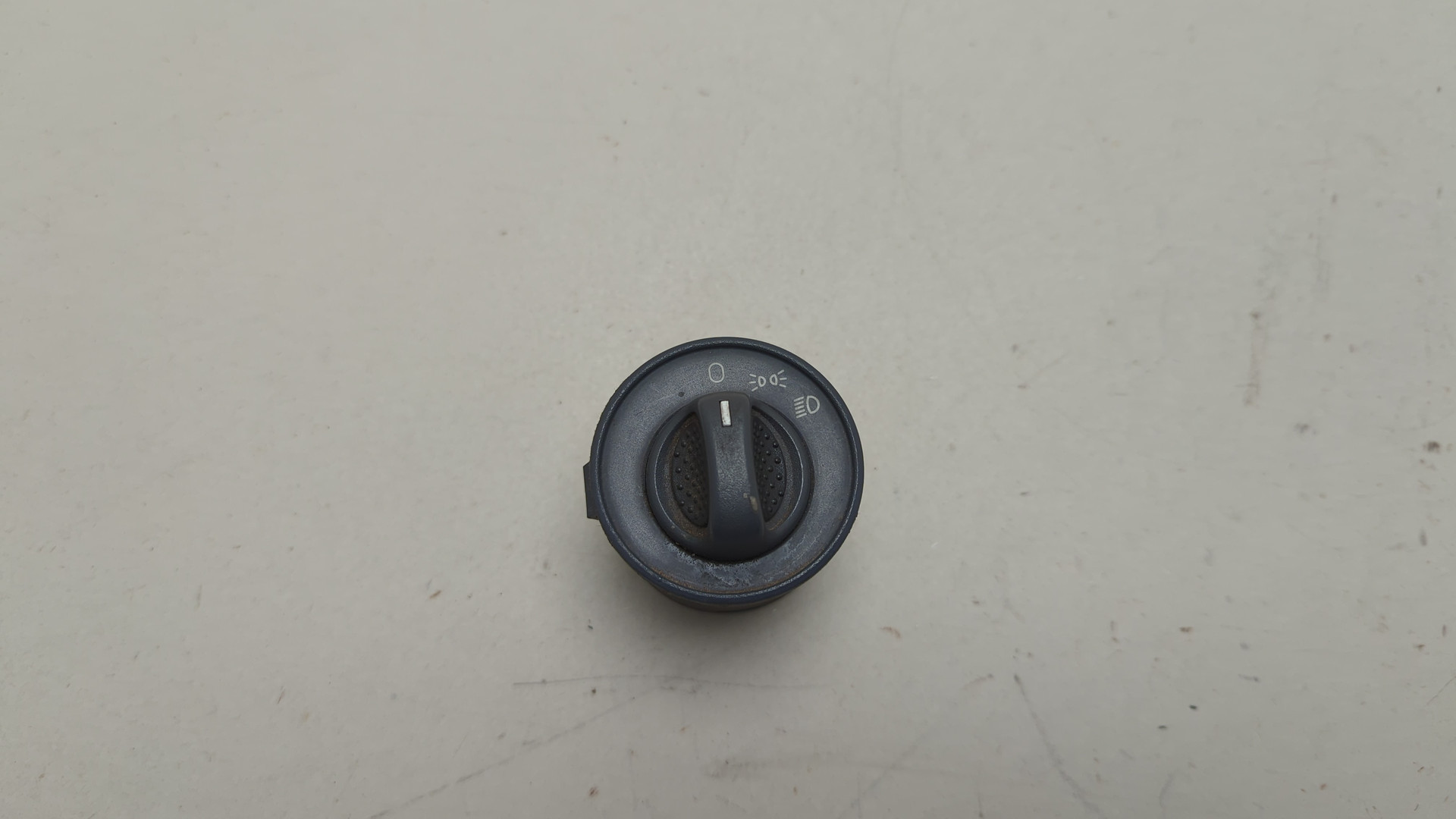 Переключатель света фар