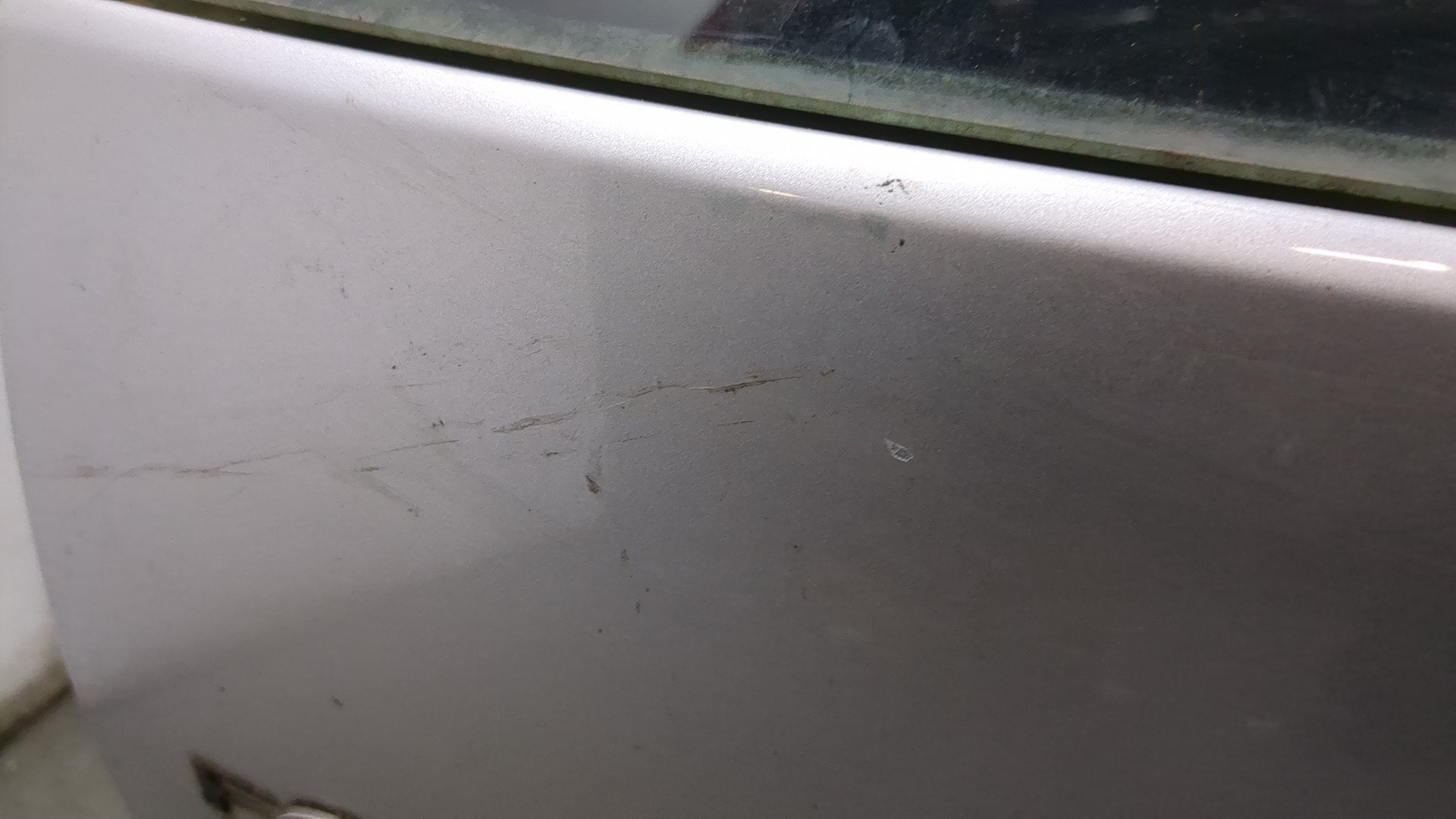 Дверь багажника