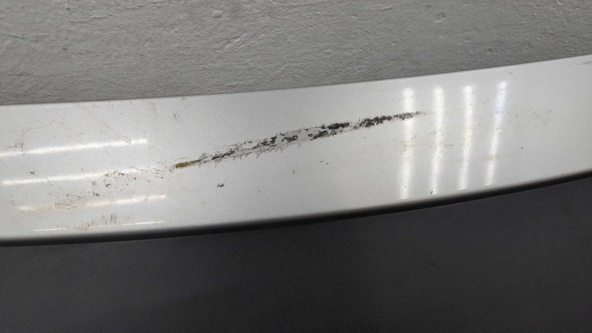 Дверь багажника