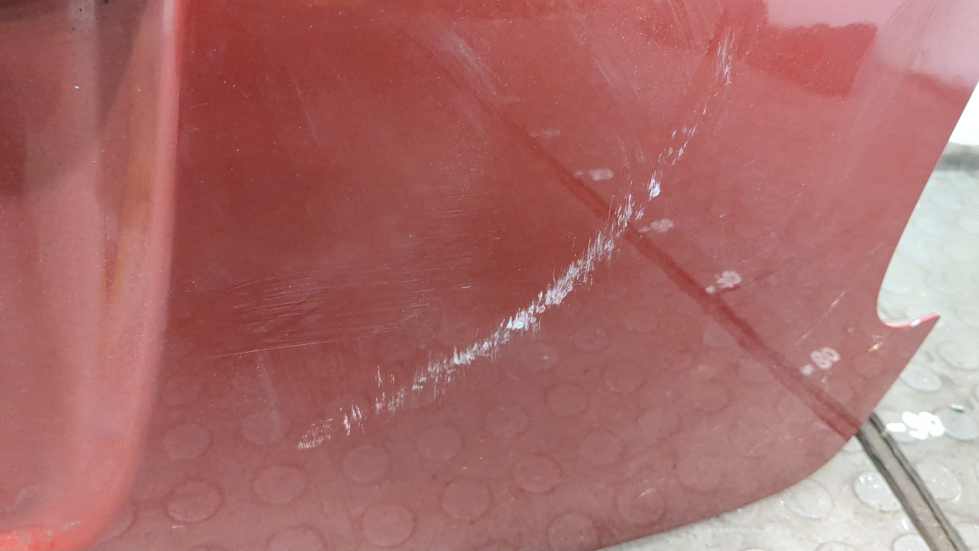 Дверь багажника