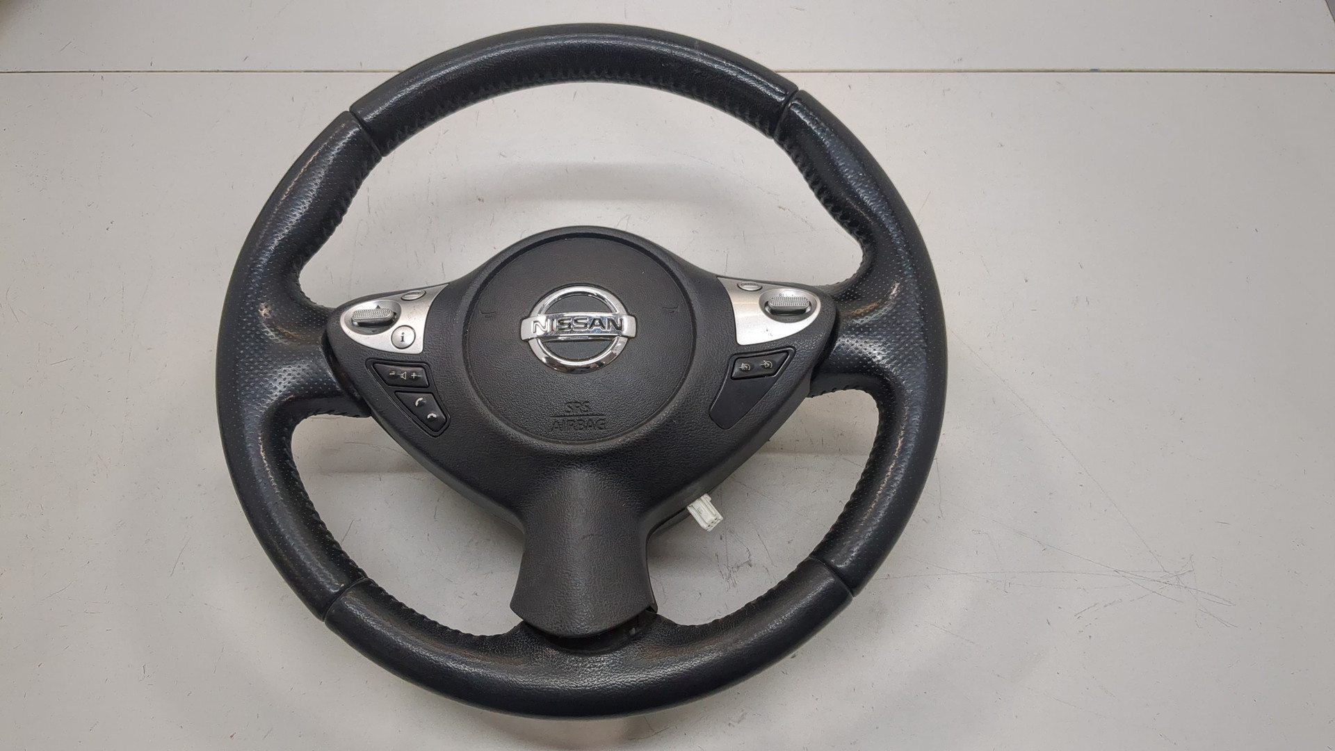 Рулевое колесо (руль)