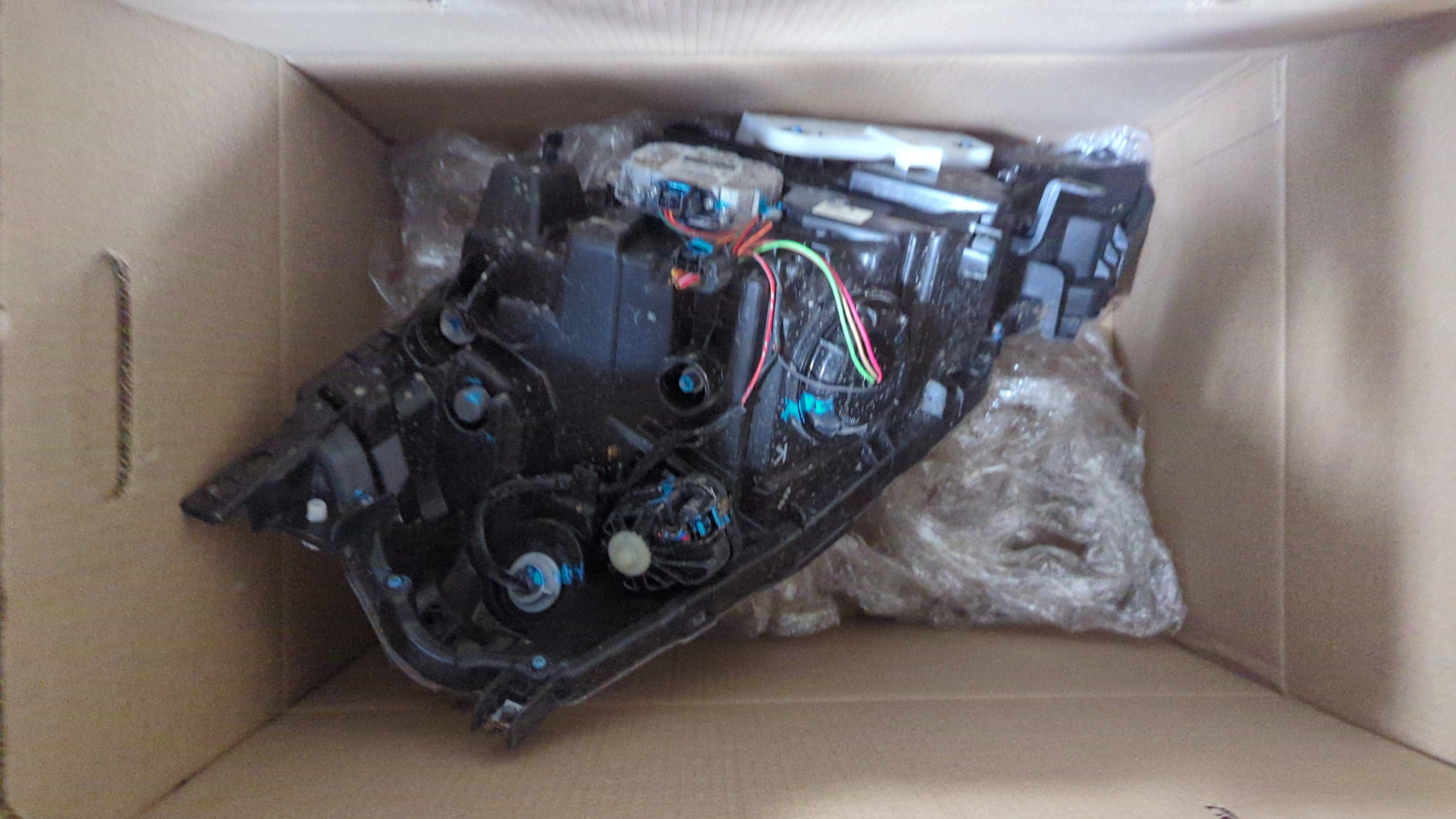 Фара правая