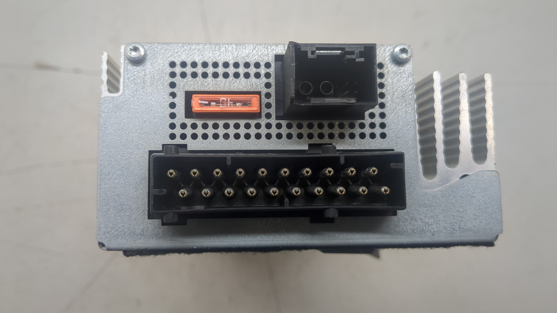 Усилитель акустической системы