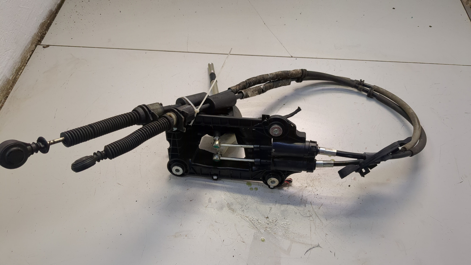 Кулиса МКПП / АКПП