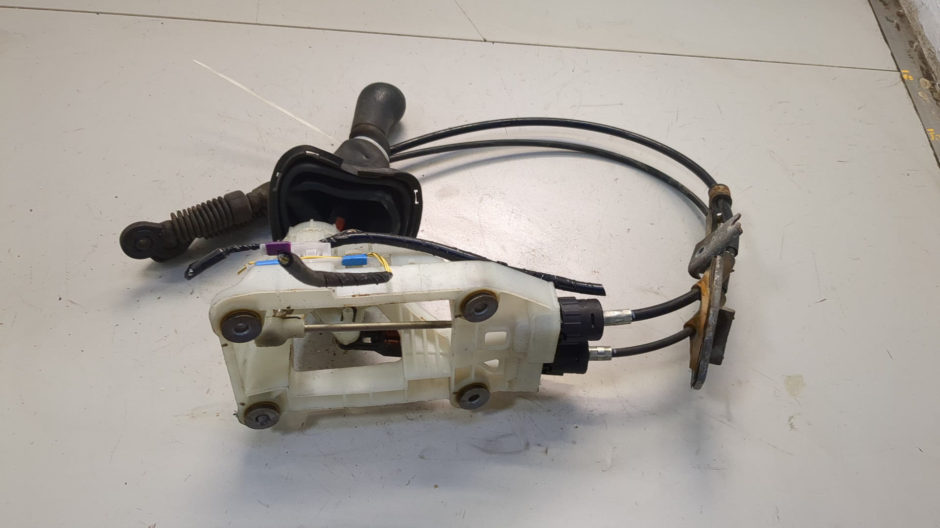 Кулиса МКПП / АКПП