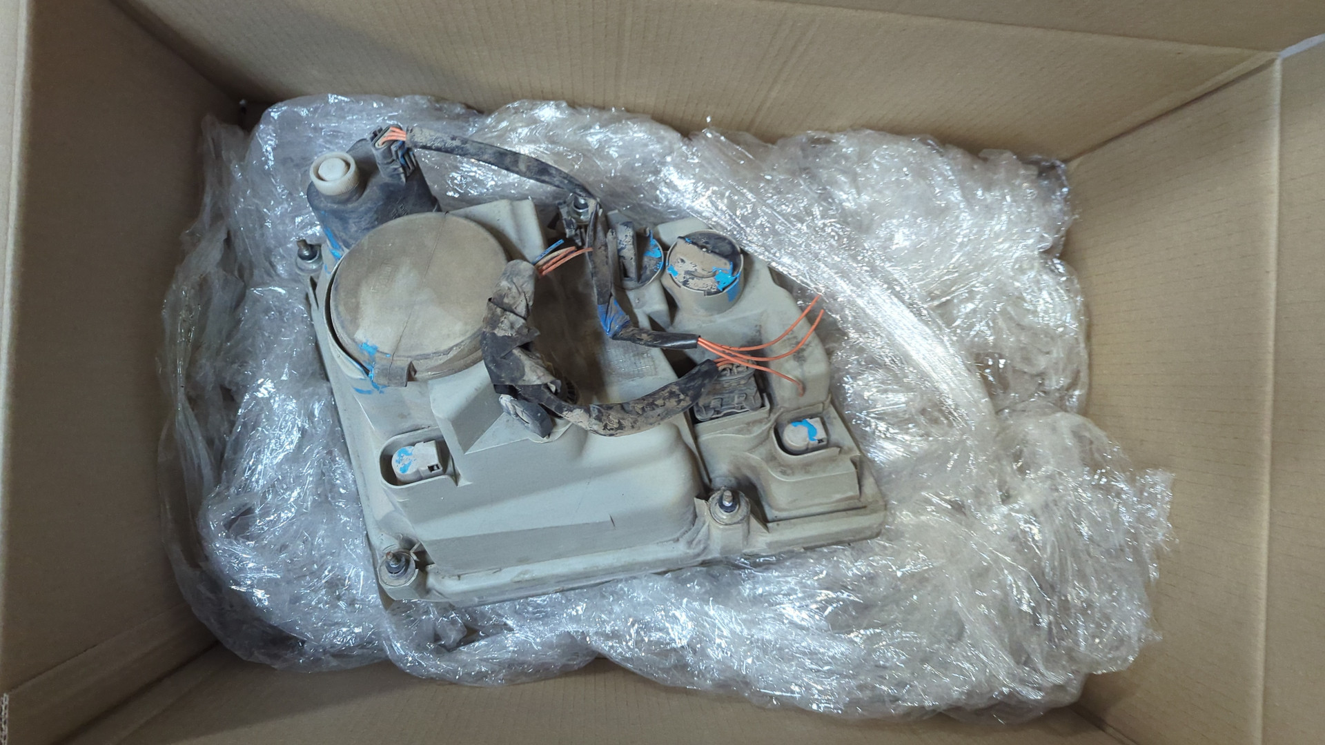 Фара правая