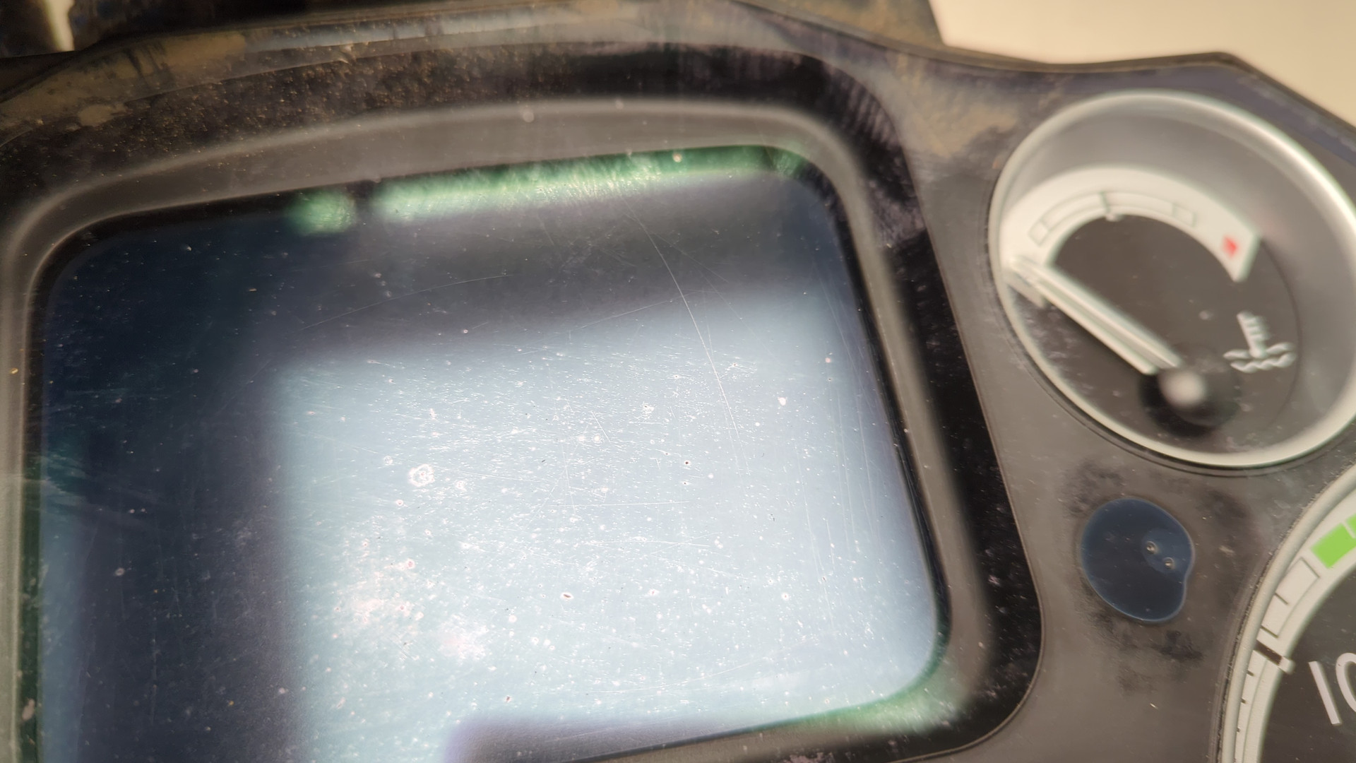 Панель приборов