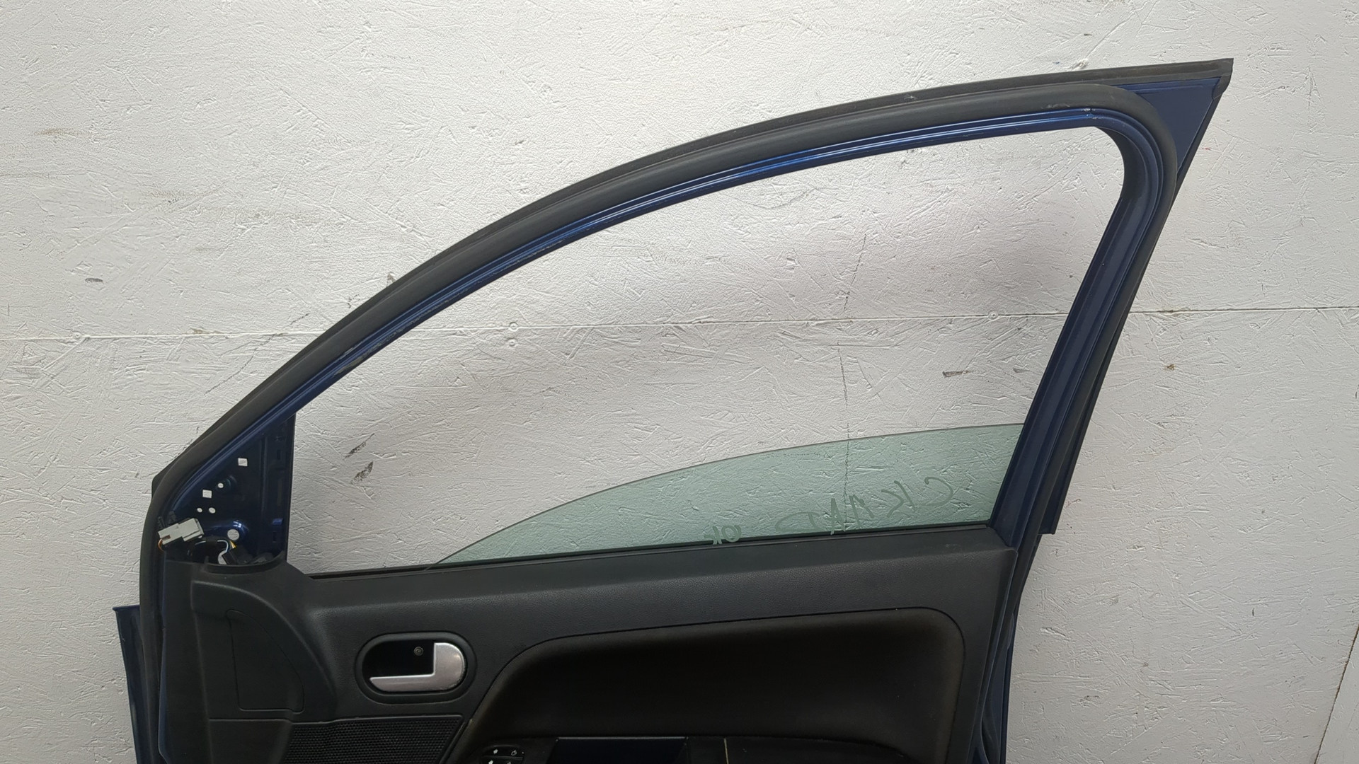 Дверь передняя правая