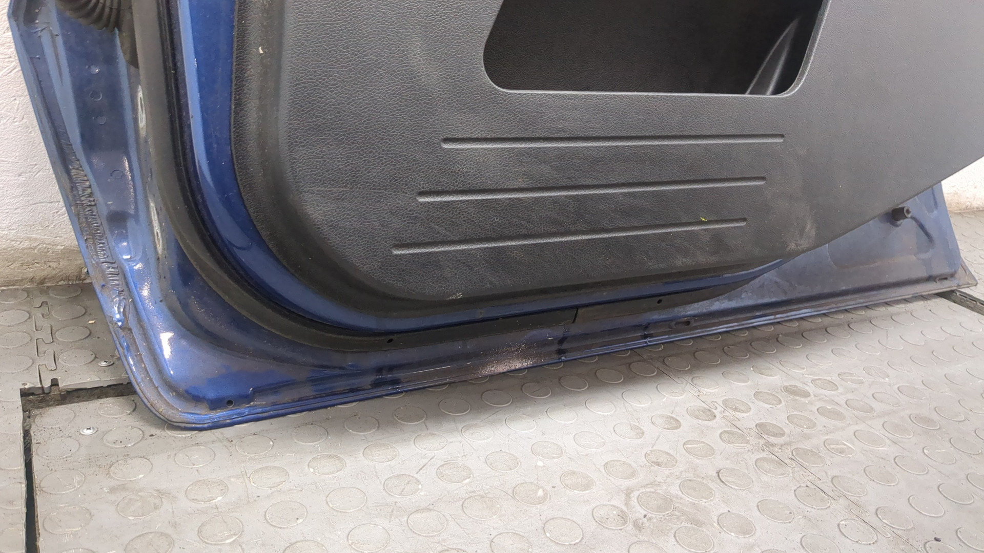 Дверь передняя правая